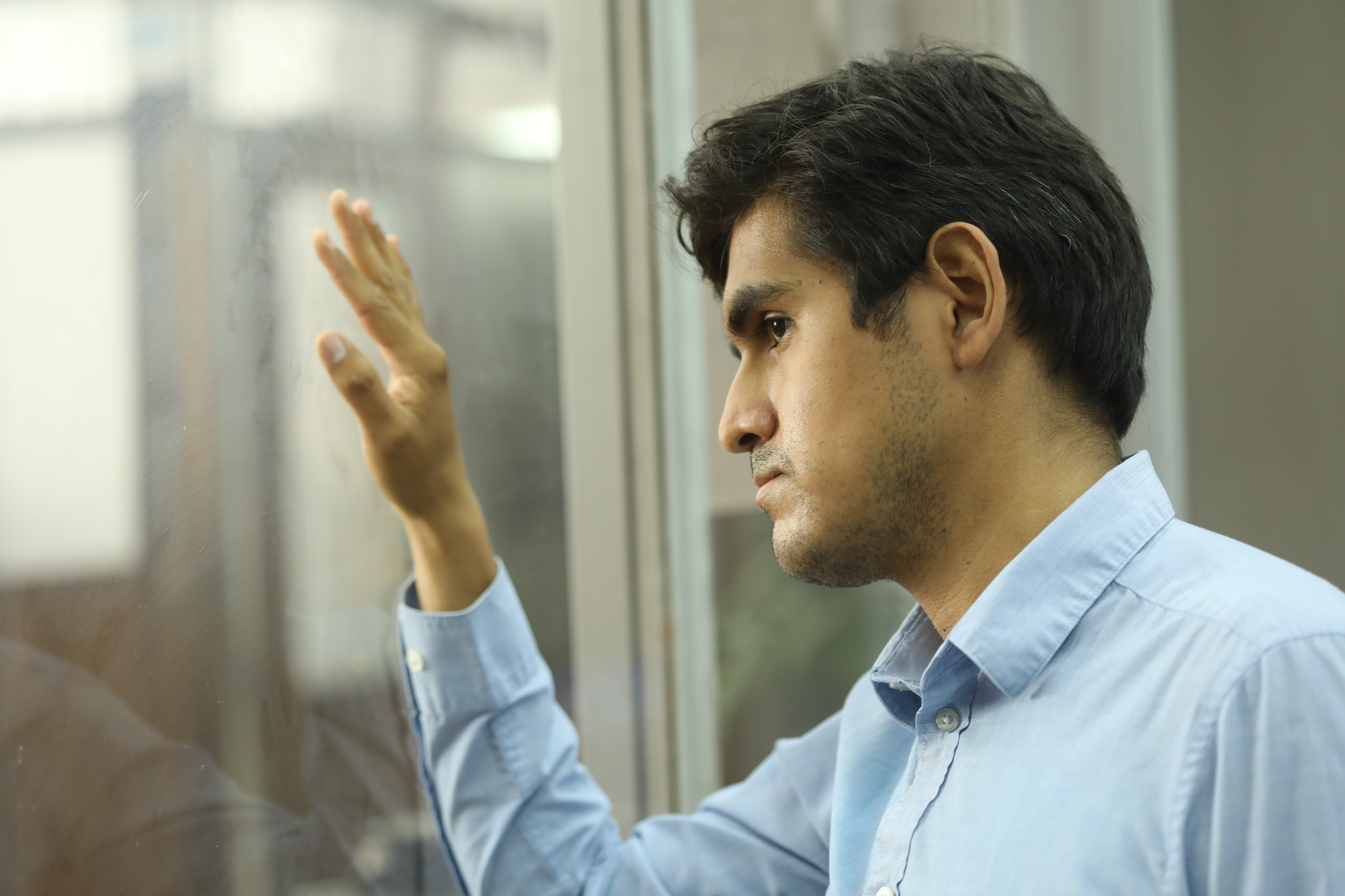 Fiestas sin alegría: EsSalud explica por qué aumentan la tristeza y la depresión en Navidad y Año Nuevo.