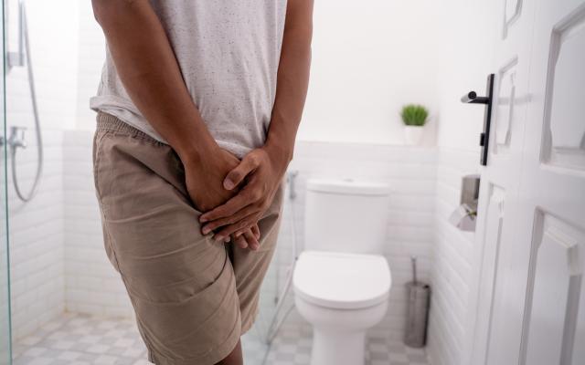 ¿Es malo contener la orina? 4 recomendaciones para prevenir la incontinencia urinaria