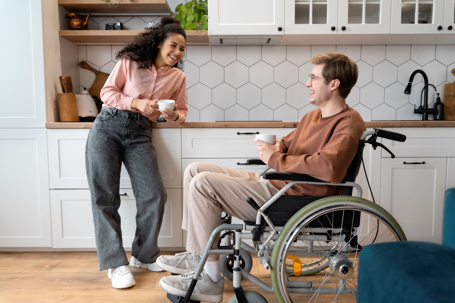 Día Internacional de las Personas con Discapacidad: ¿Cómo adaptar nuestro hogar para un familiar con discapacidad física?