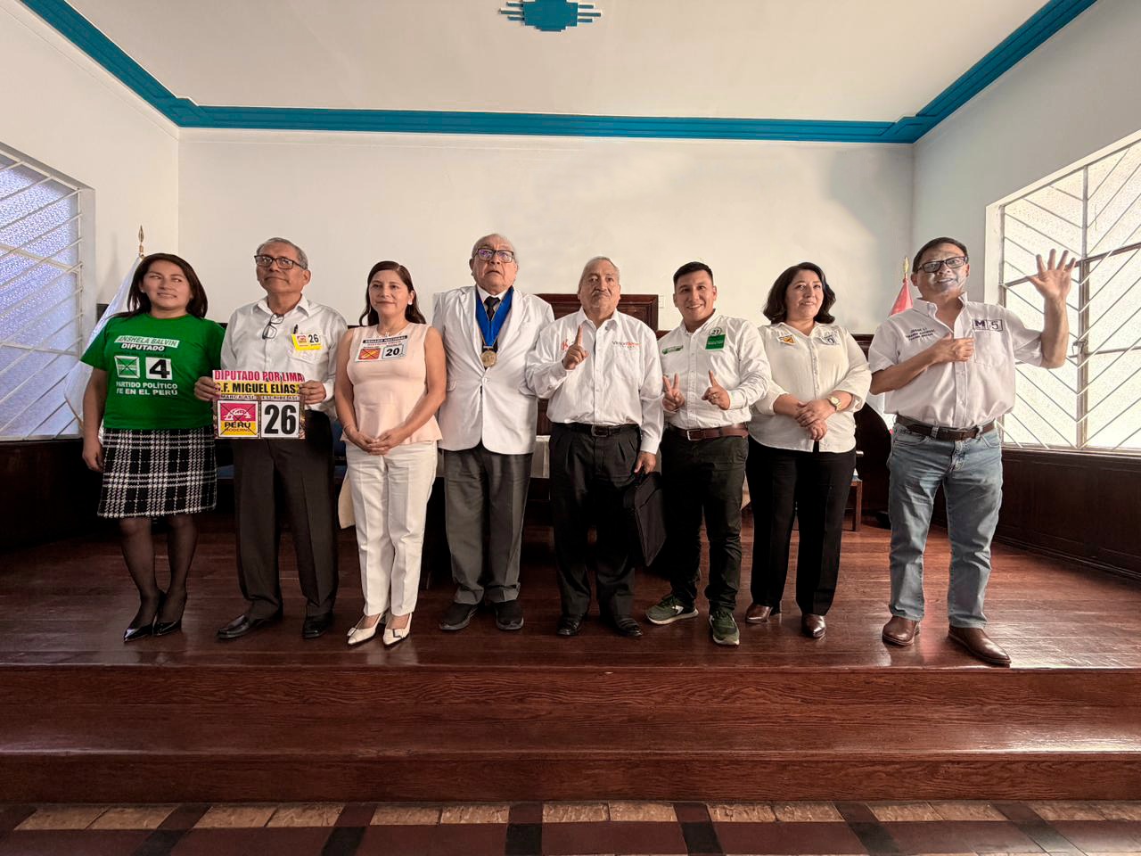 Candidatos químico farmacéuticos al Senado y a la Cámara de Diputados firman histórico compromiso con el CQFP para defender la salud pública