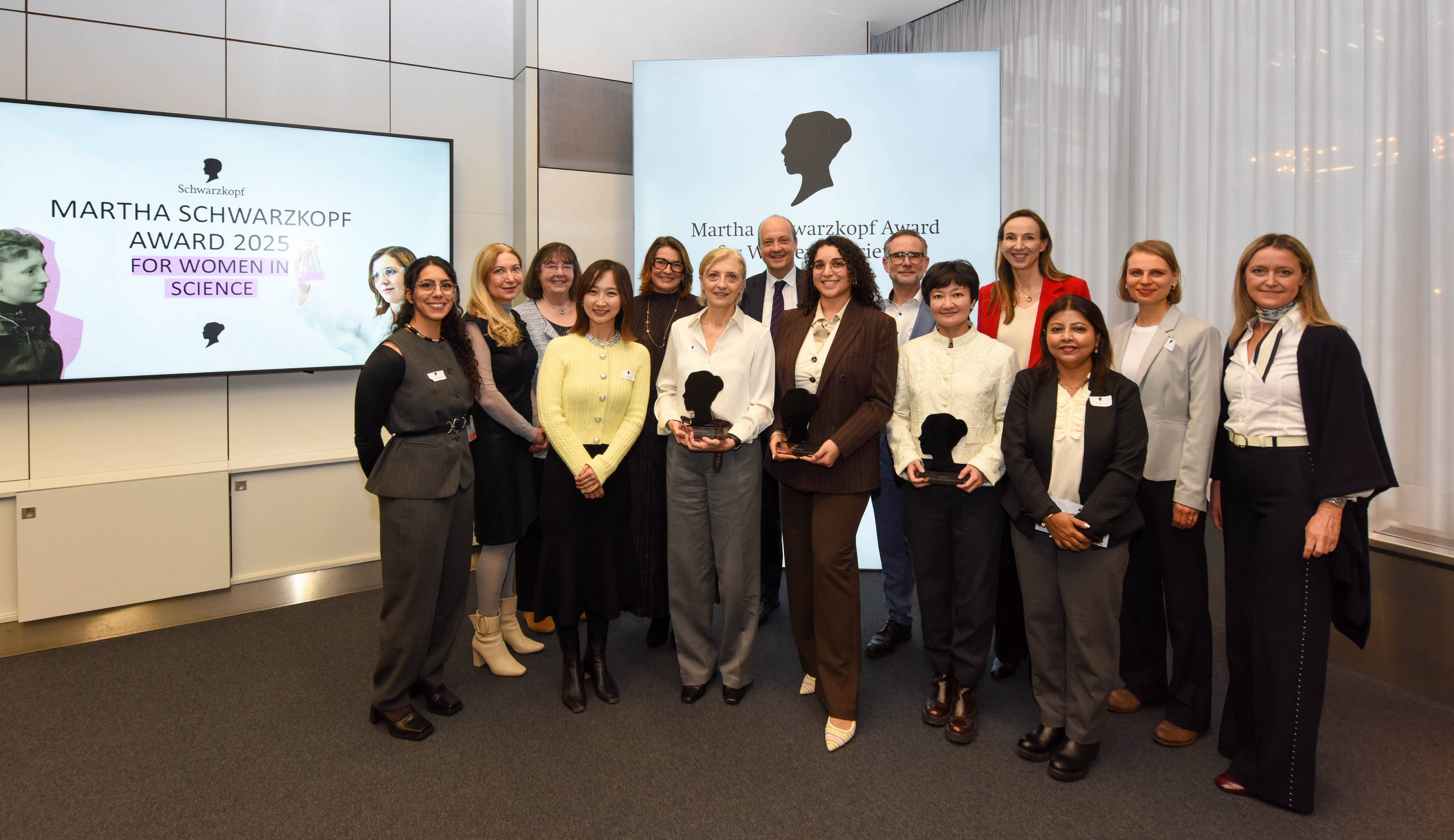 Henkel premia la excelencia científica femenina con el Premio Martha Schwarzkopf