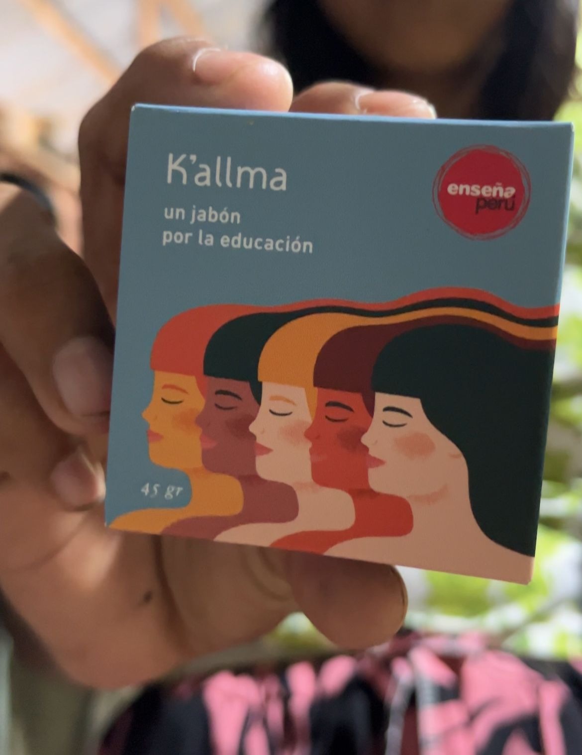 K’allma y Enseña Perú lanzan campaña solidaria que moviliza a la ciudadanía desde el consumo consciente