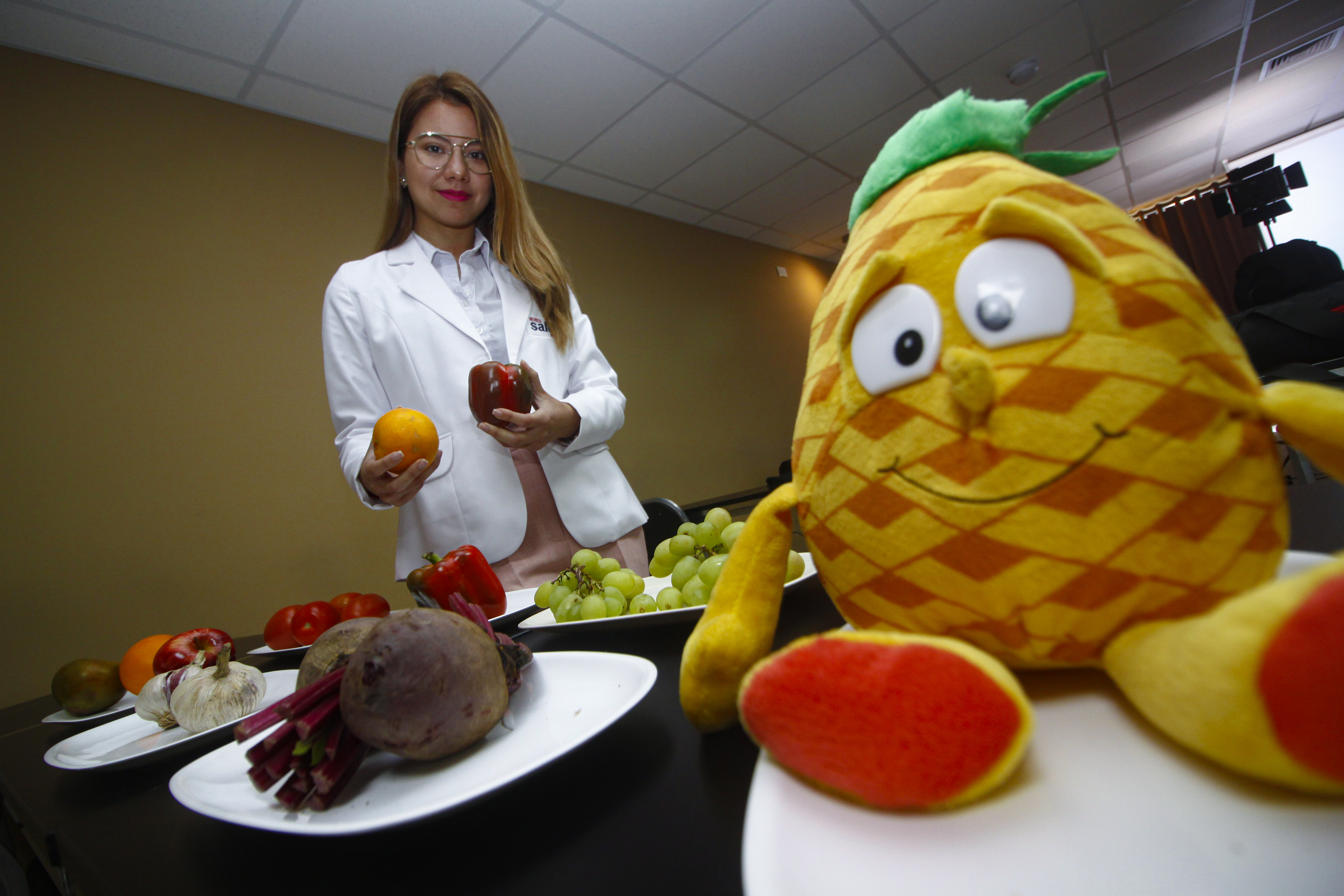 Los peruanos poseen deficiencias de salud por falta de consumo de frutas y verduras