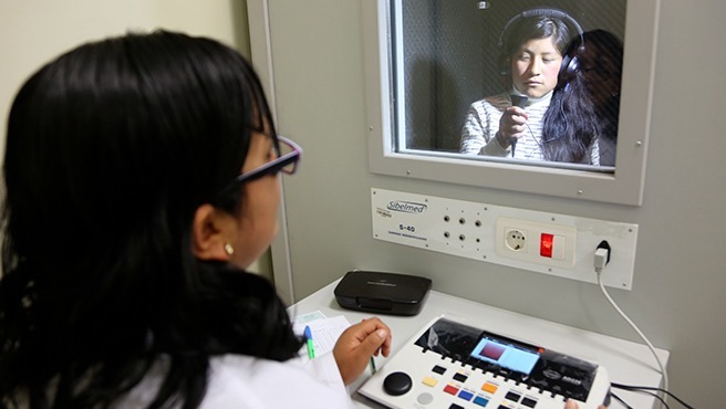 MINSA RECOMIENDA IDENTIFICAR SEÑALES PARA PREVENIR LA PÉRDIDA DE LA AUDICIÓN