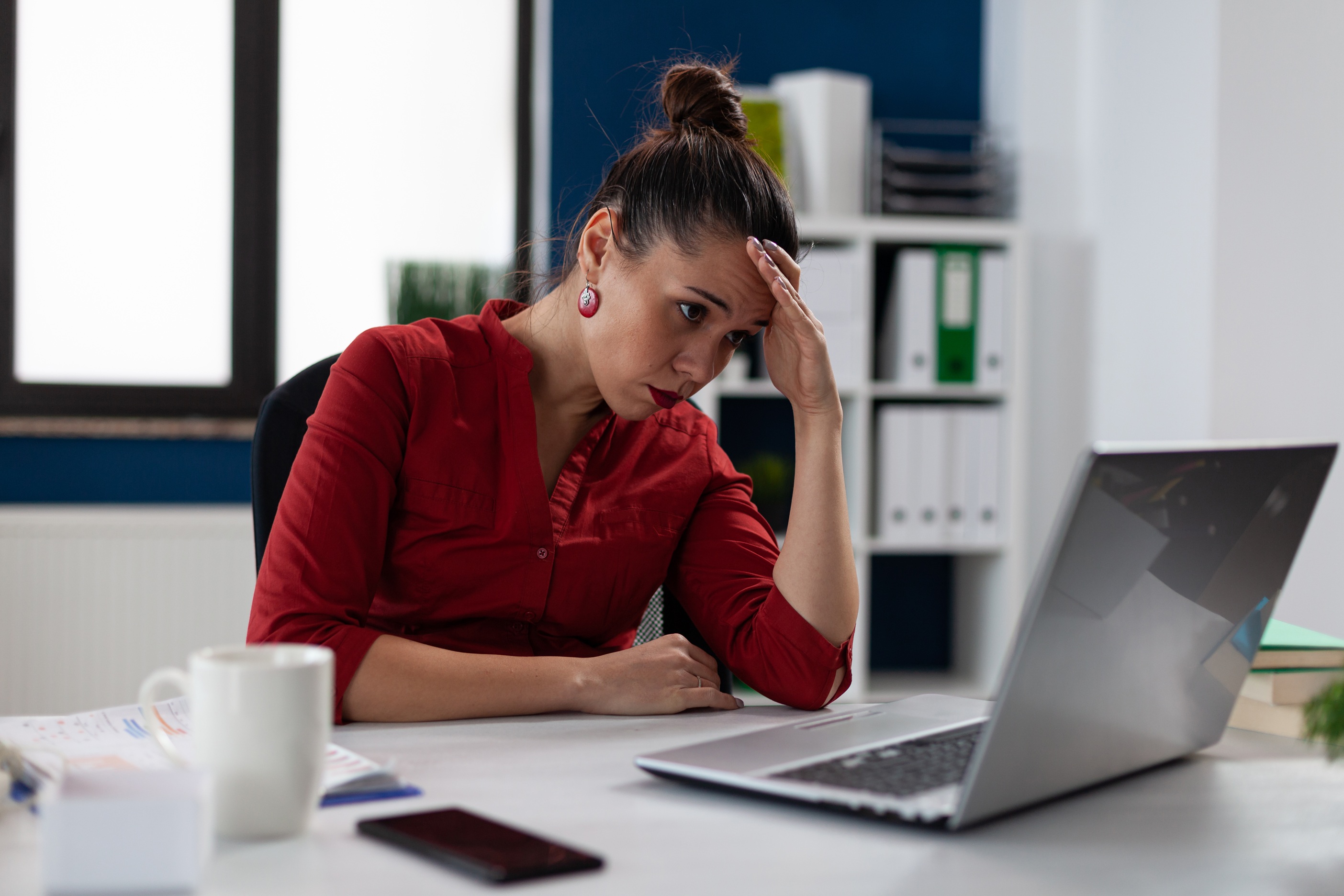 Burnout o desgaste laboral en Perú: las señales que miles de trabajadores están ignorando