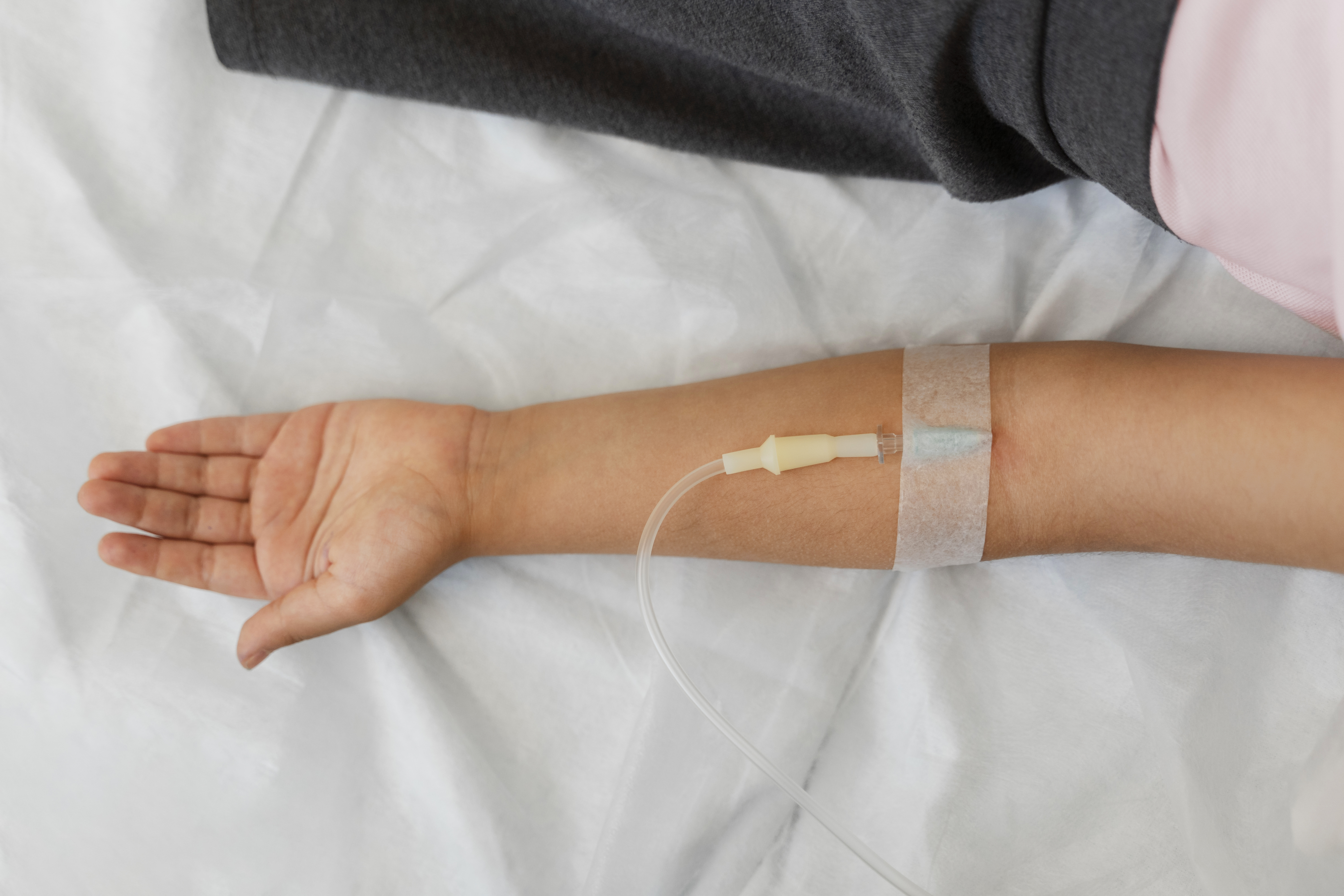 Vitamina C endovenosa: siete cosas que debes saber sobre su aplicación