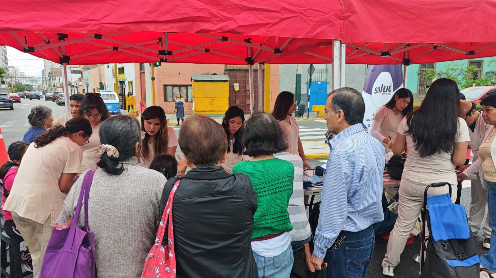 Agro ferias Campesinas de Magdalena no solo promueve una alimentación saludable sino una salud preventiva gracias a voluntarios de nutrición.