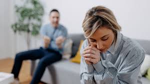 ¿Crees que tu terapeuta podría estar manipulándote? Cinco ‘red flags’ para identificar una terapia dañina