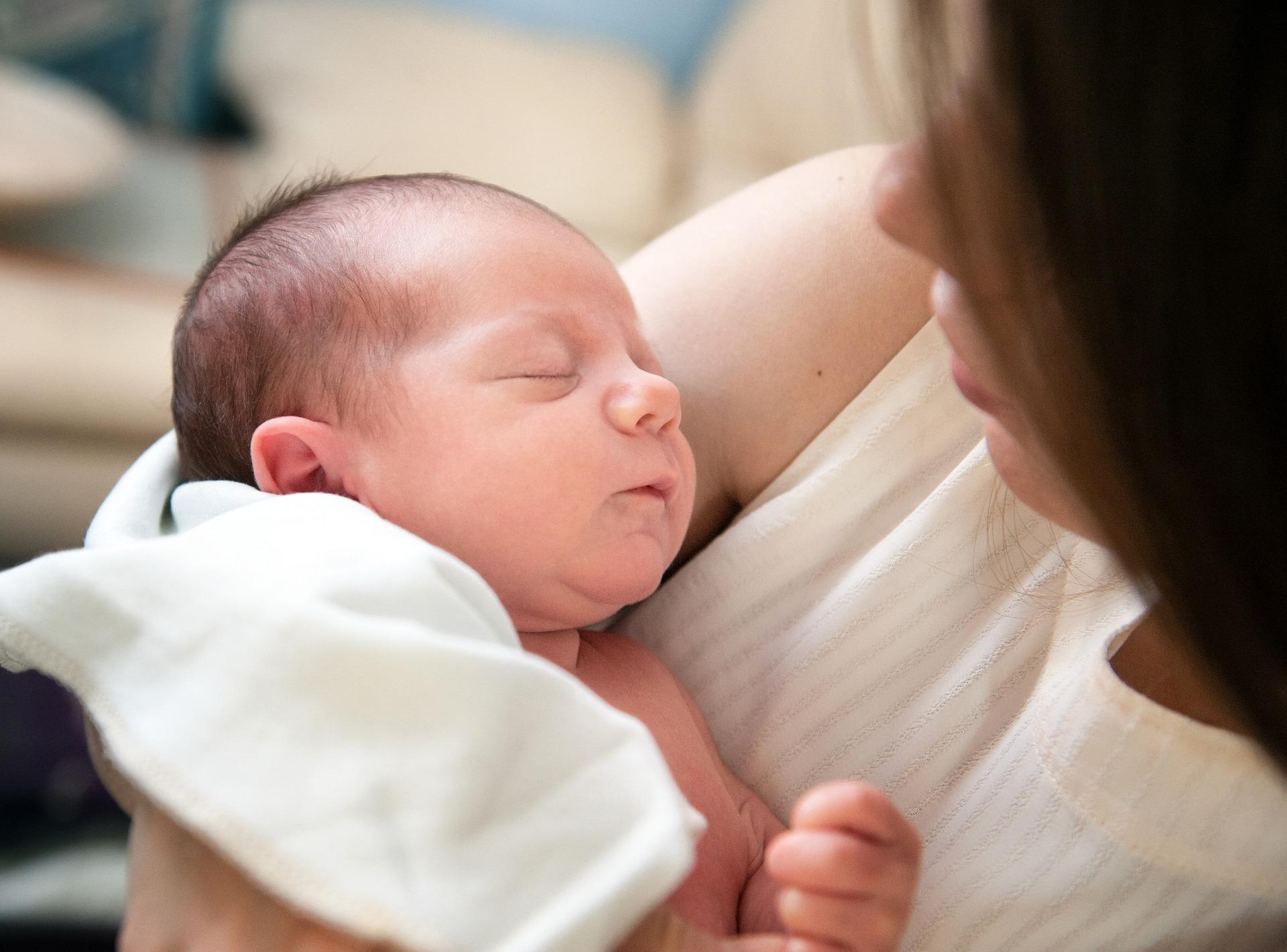 Salud: Cataratas pueden afectar la visión de recién nacidos y jóvenes