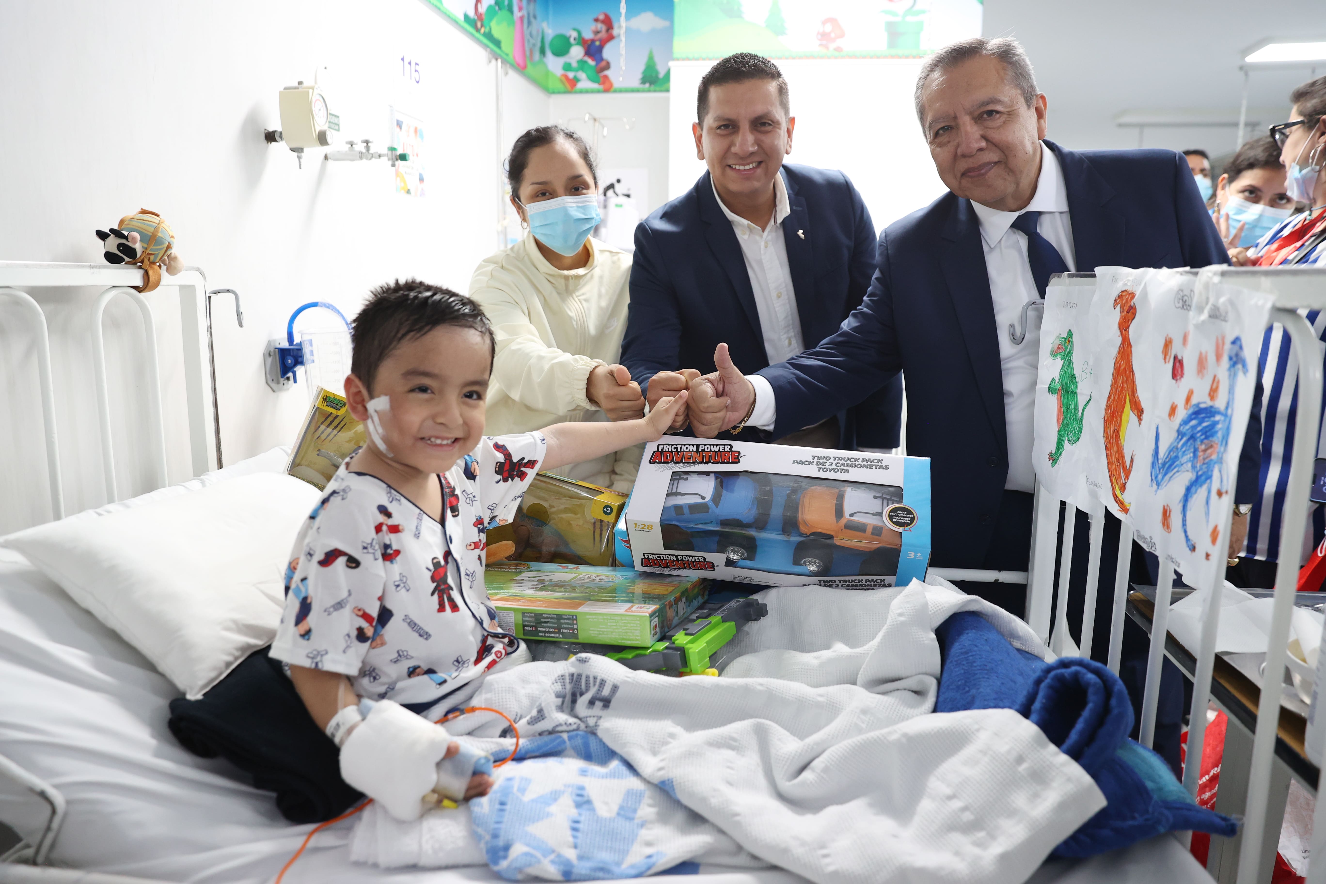 EsSalud: médicos reconstruyen cara de niño atacado por feroz perro y evoluciona favorablemente