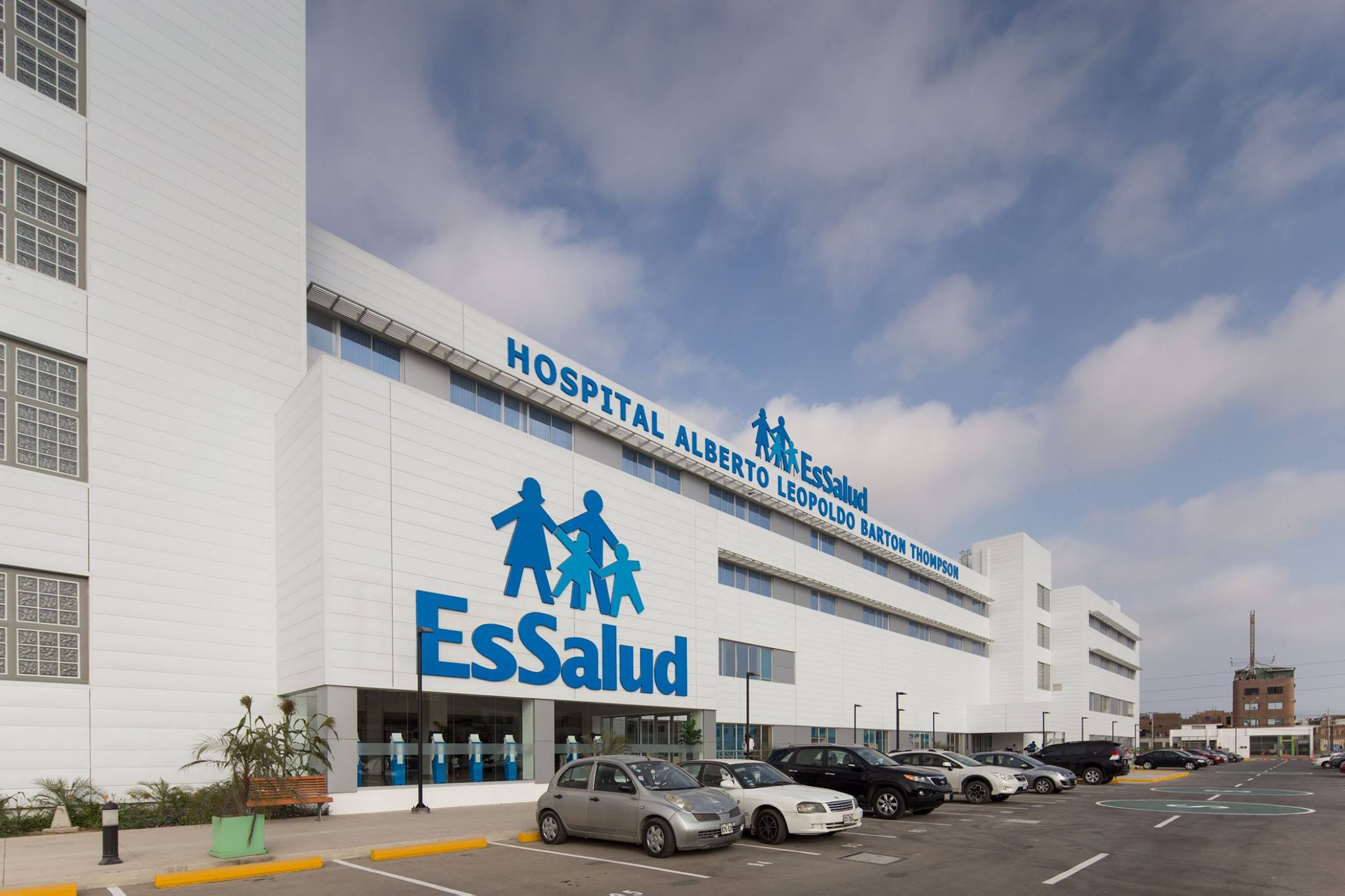 8 de cada 10 asegurados de EsSalud prefiere atenderse en otros establecimientos