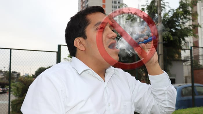 El uso de cigarrillos electrónicos en adolescentes aumenta el riesgo de daño pulmonar y de desarrollar cáncer