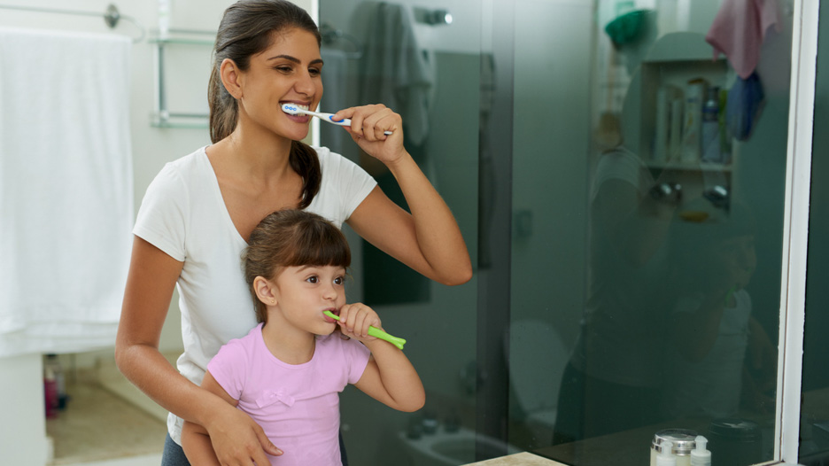 Mi hijo no quiere lavarse los dientes ¿Qué puedo hacer?