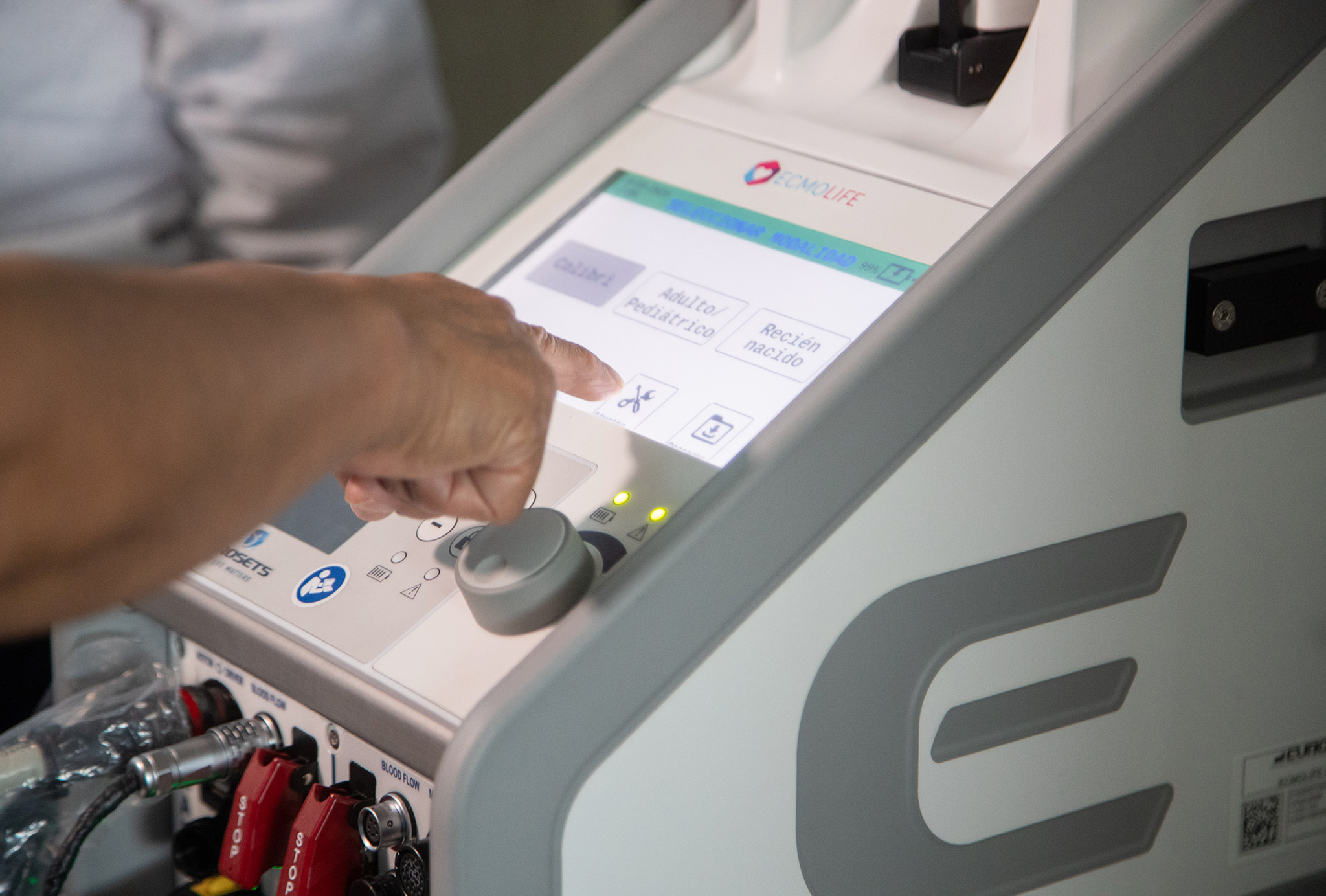 EsSalud Arequipa adquiere nuevo sistema que brindará asistencia vital para corazón y pulmón