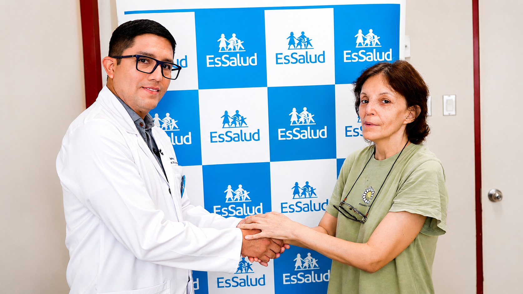 EsSalud: reconstruyen rostro de mujer con inédita cirugía de alta complejidad