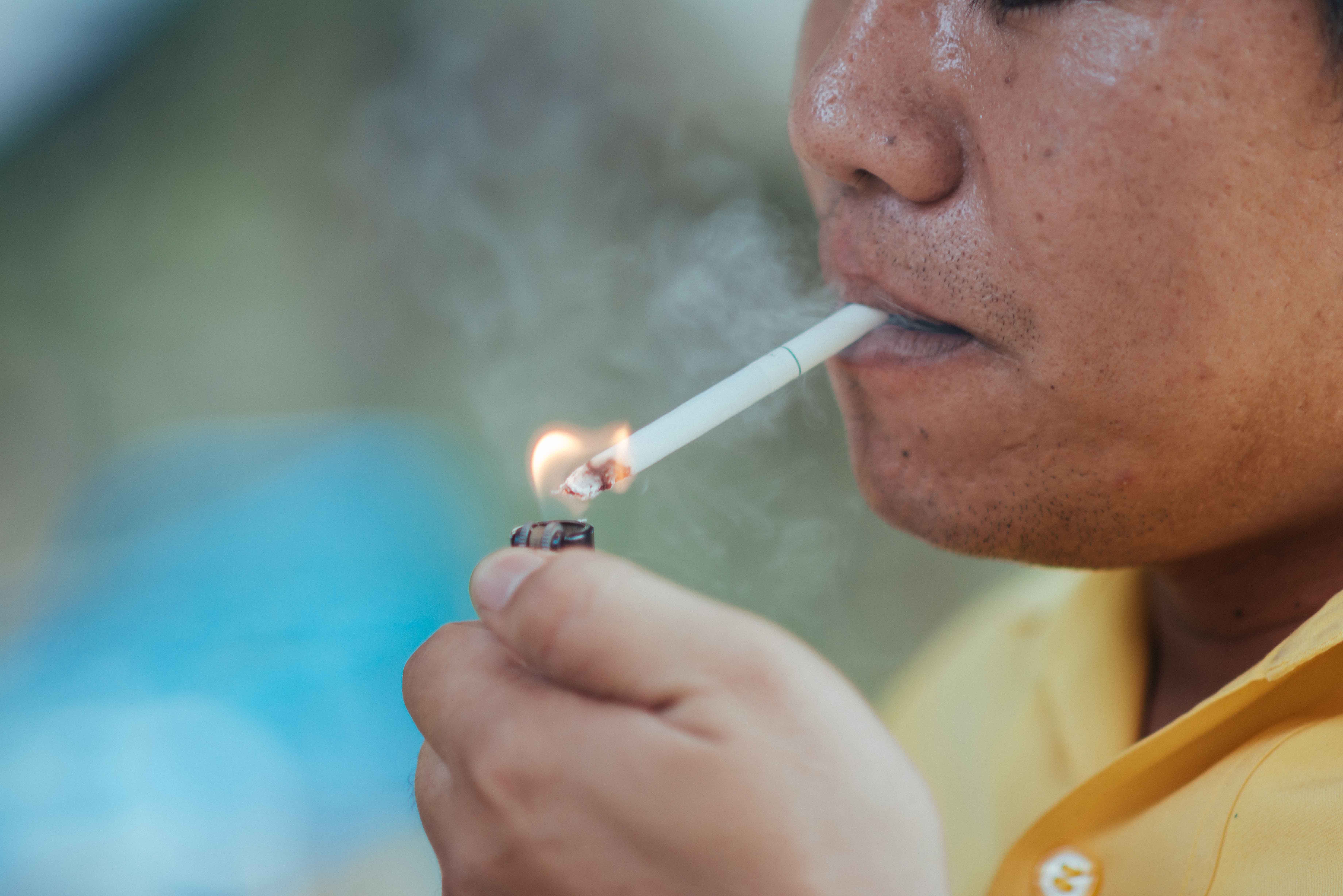 5 enfermedades bucodentales que se agravan con el consumo del tabaco