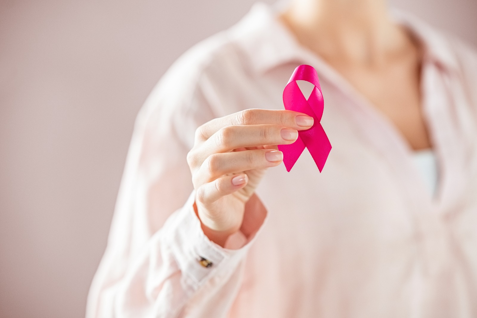 Cáncer de mama: ¿desde qué edad deberían comenzar los chequeos preventivos y qué exámenes corresponden?