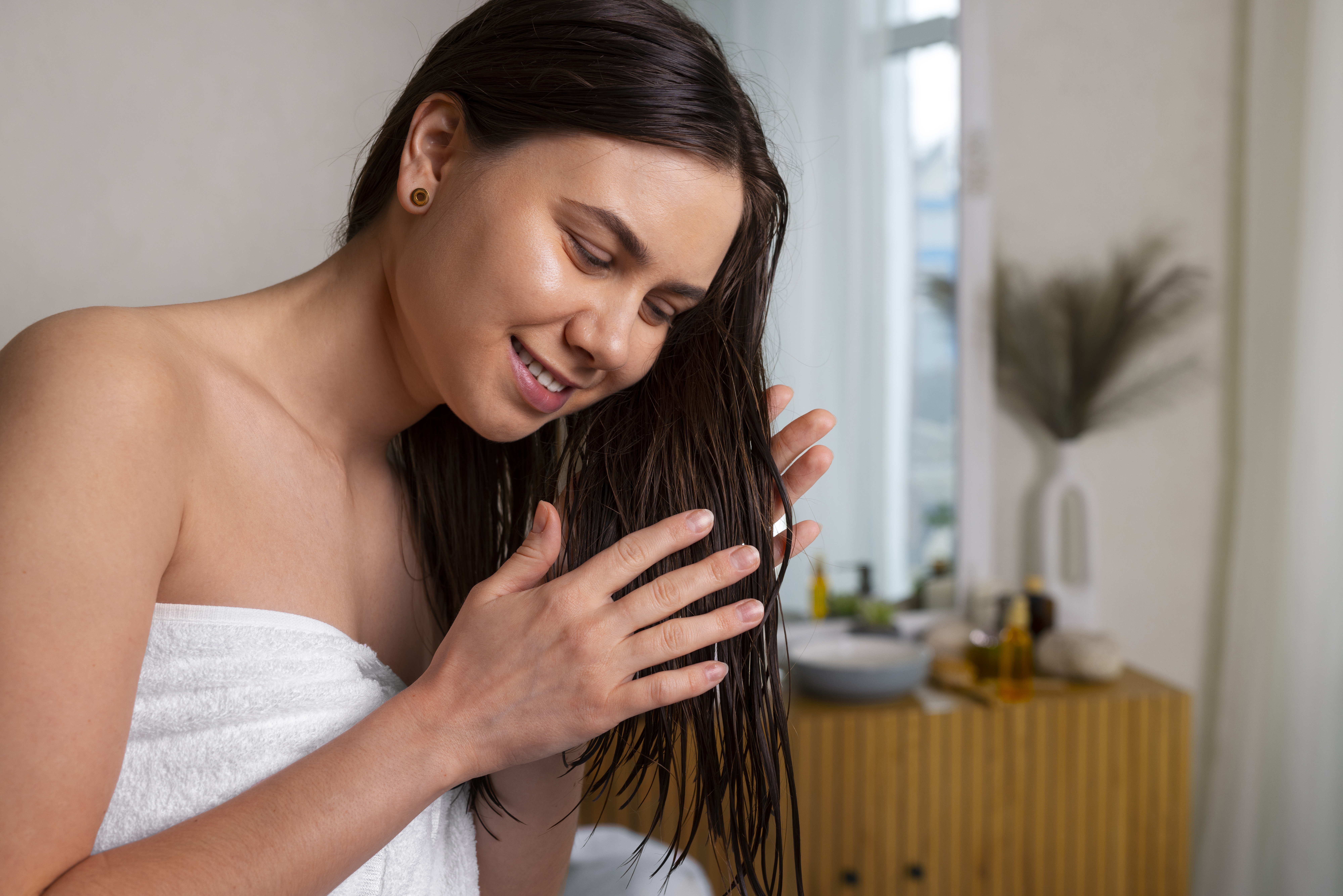 Tu cabello, tu poder: tratamientos esenciales para el cuidado capilar
