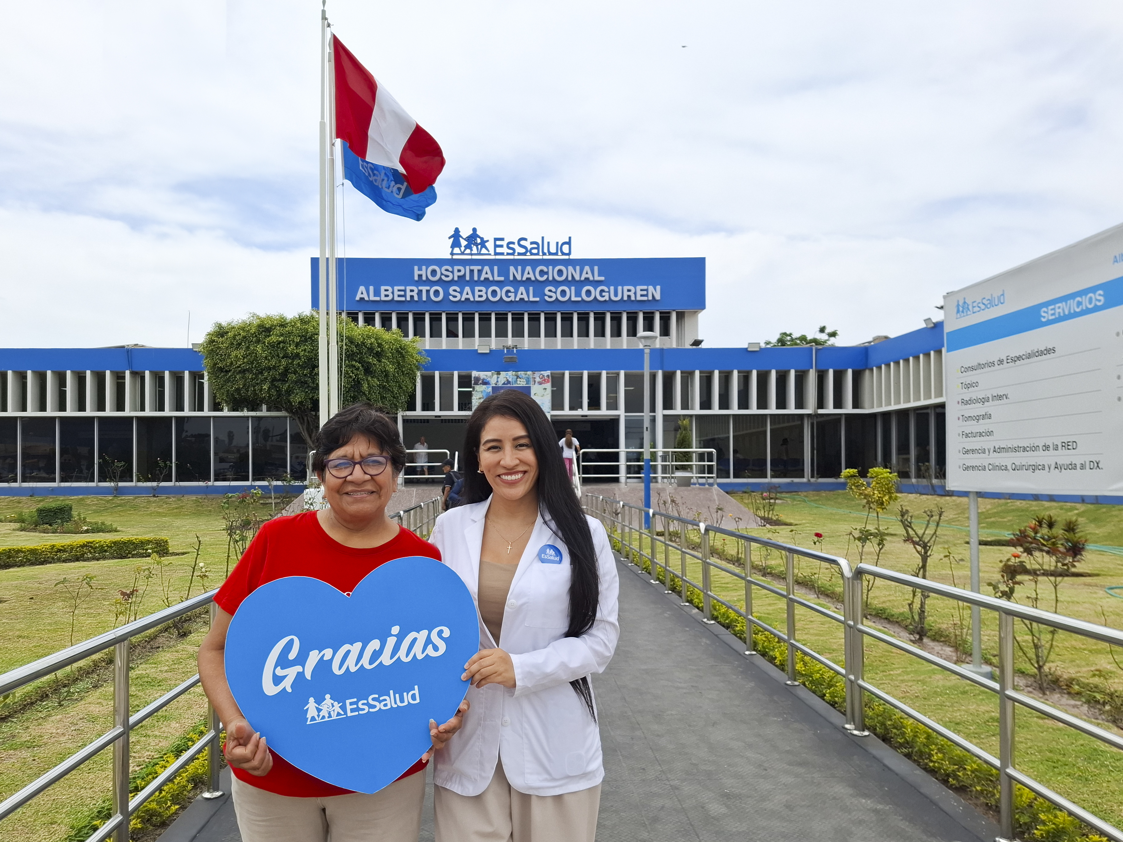 EsSalud: Mujer de 73 años recupera calidad de vida con terapia de láser para tratamiento de glaucoma en Hospital Sabogal