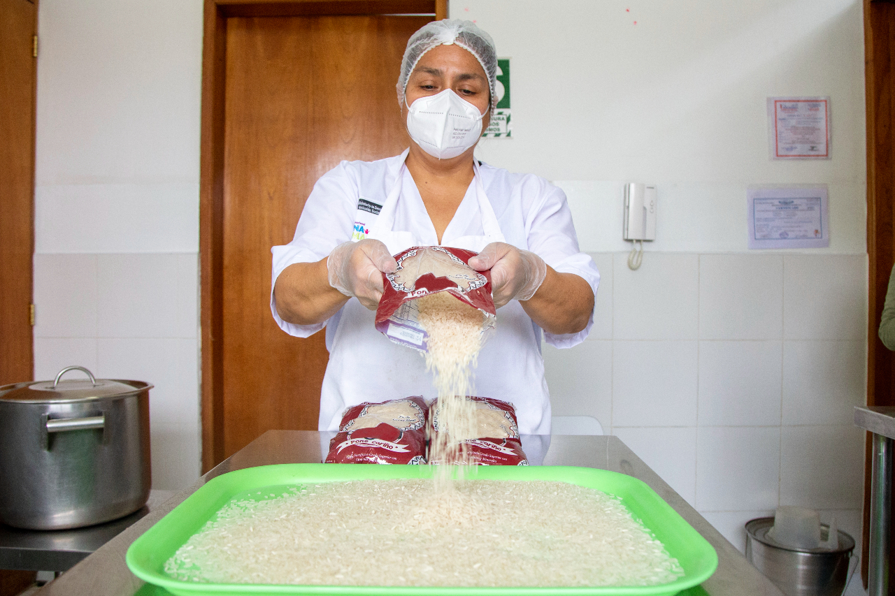 Cuna Más promueve el consumo de arroz fortificado para prevenir la anemia infantil en las niñas y niños menores de 36 meses