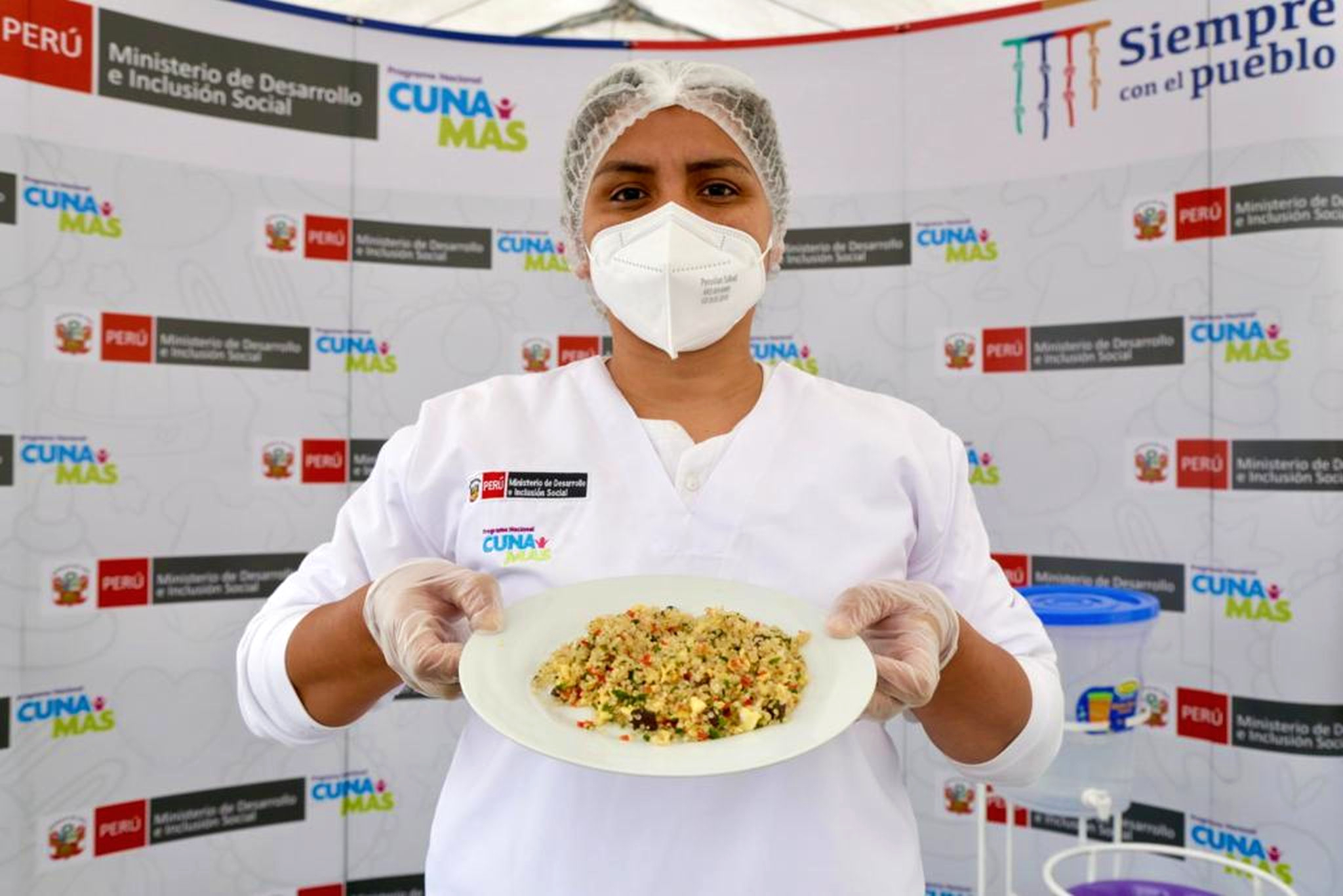 Cuna Más pone a disposición de las familias más de veinte recetas de papillas nutritivas ricas en hierro para niñas y niños menores de un año