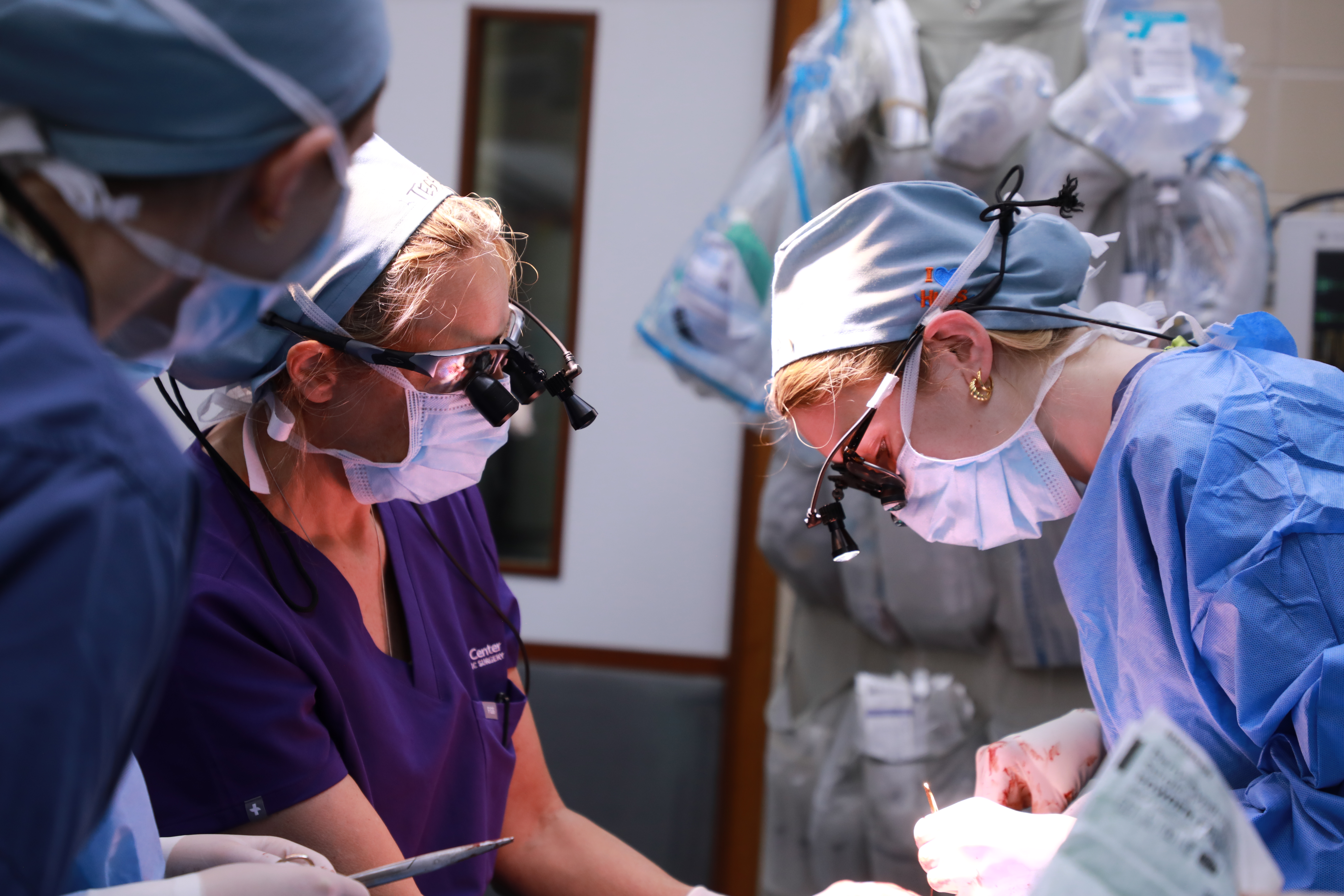 Volver a sonreír: EsSalud y Fundación HUGS de Estados Unidos realizaron en Cusco operaciones pioneras en el país por parálisis facial