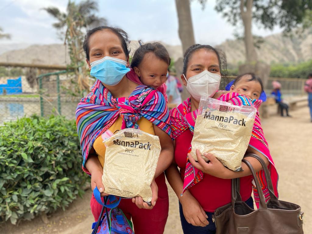 Alza de precios: Madres líderes de ollas comunes reciben apoyo de ONG Buckner Perú