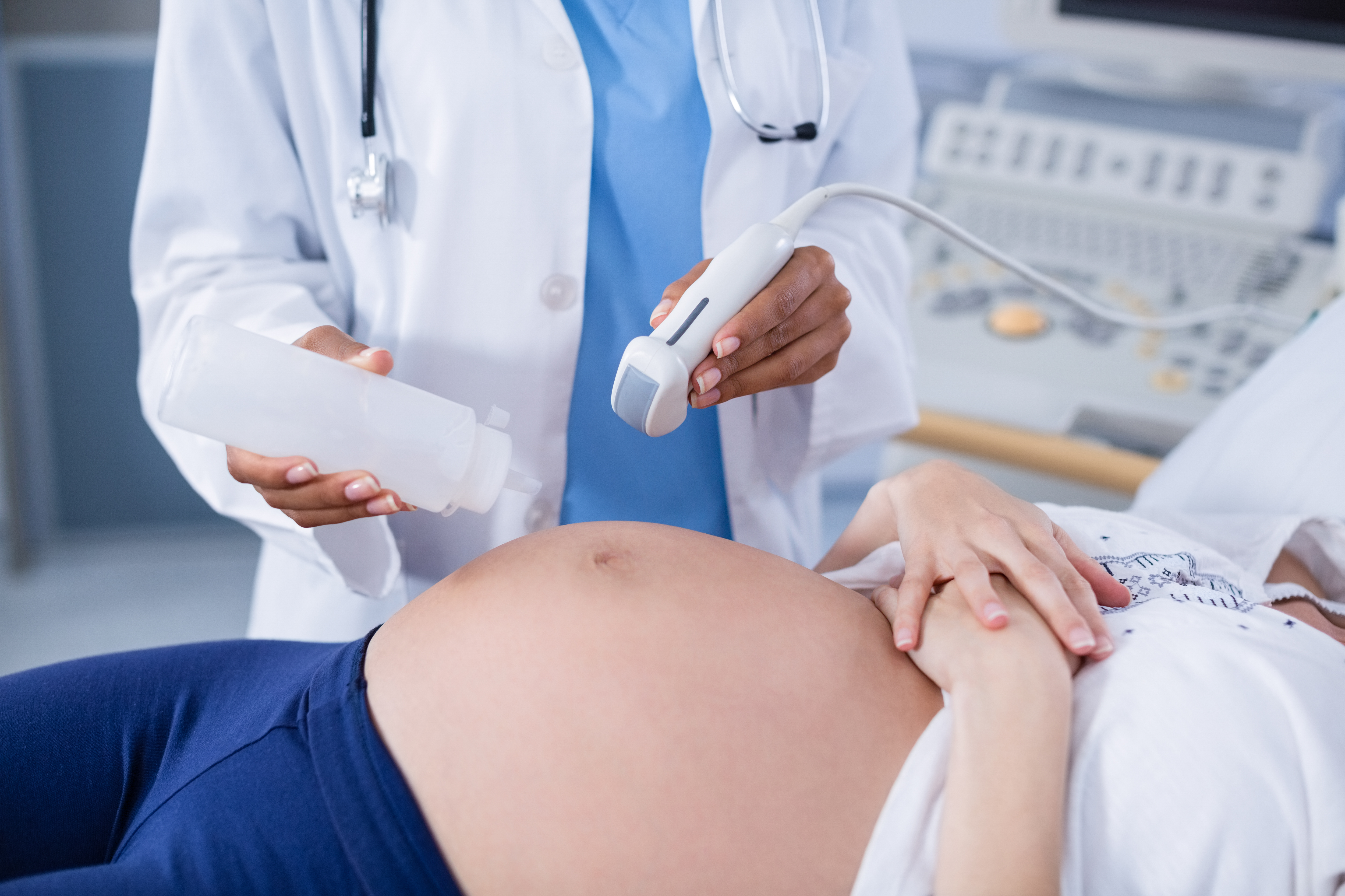 La suplementación nutricional durante el embarazo reduce el riesgo de problemas en el tubo neural