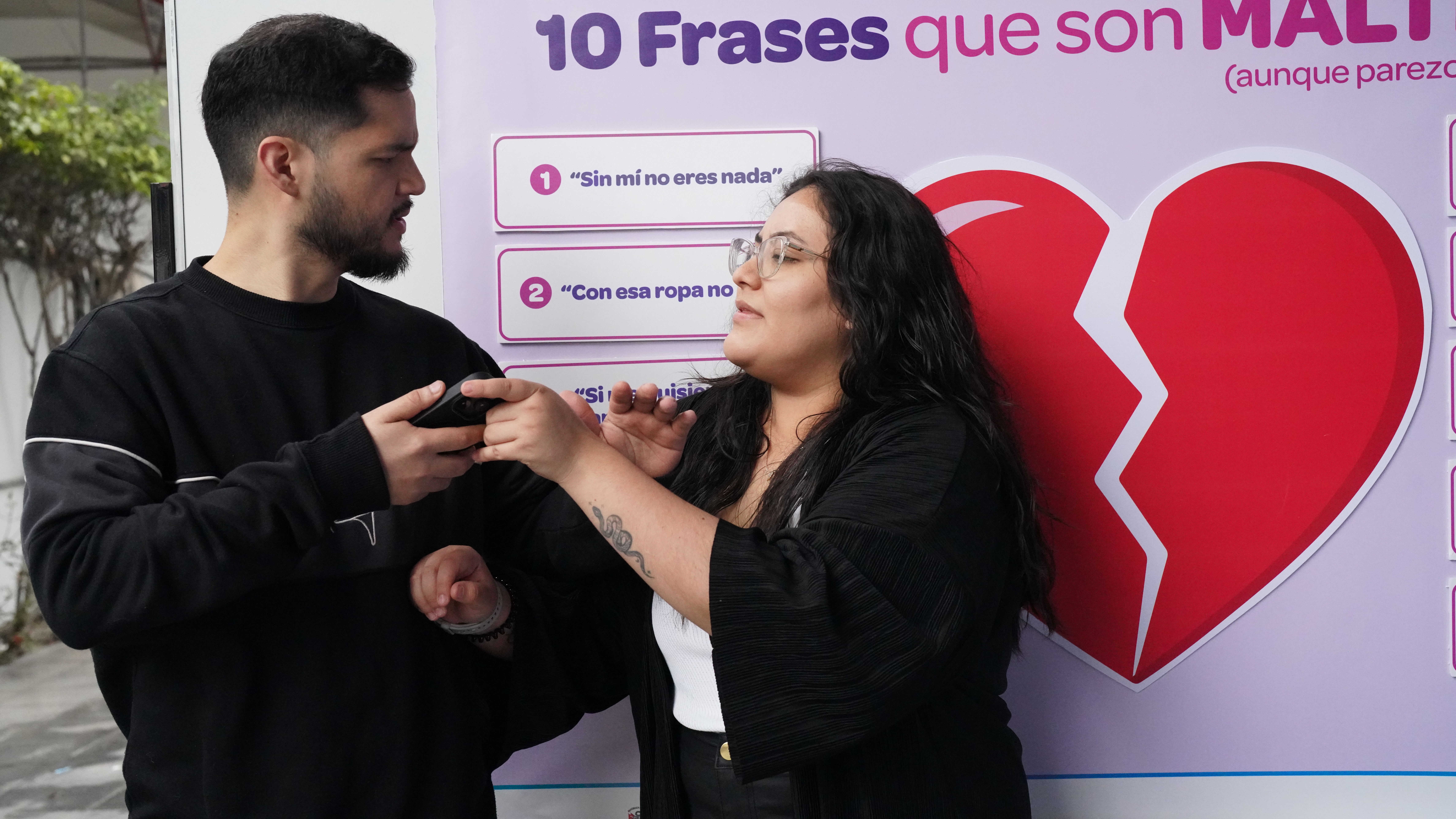 EsSalud alerta que la violencia a la mujer no empieza con un golpe, sino con un patrón silencioso