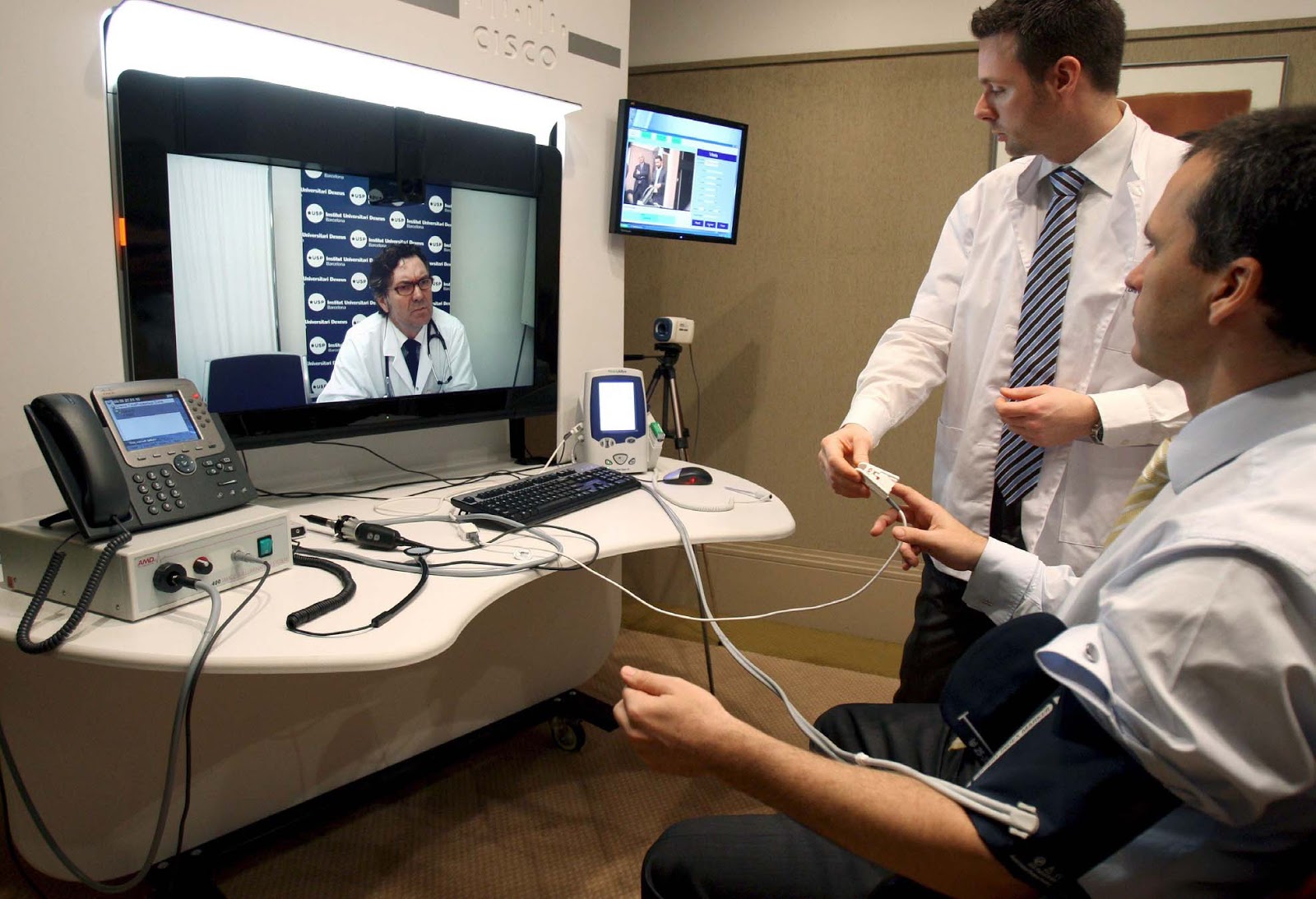 Salud en el Perú: especialistas debatirán cómo la tecnología y la formación médica pueden transformar la atención