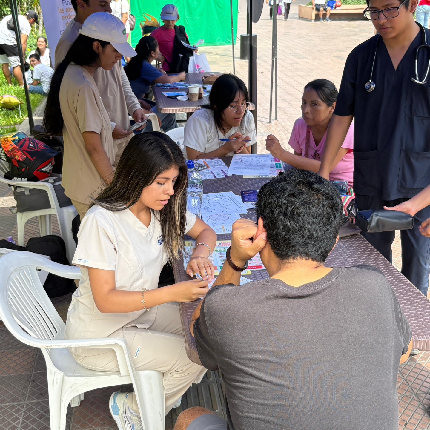 Voluntariado de nutrición de Salud en Casa, un valioso equipo que orienta con dedicación y empatía a la población.