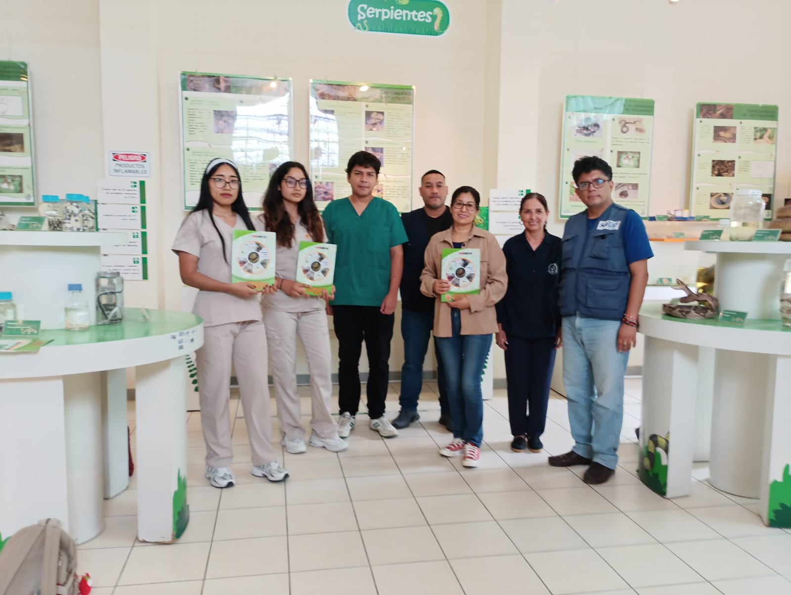 Visite el serpentario del Instituto Nacional de Salud, una aventura inolvidable.