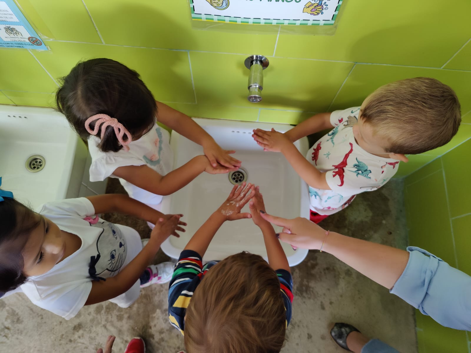 Estos son los virus respiratorios más comunes en los colegios y cómo prevenir contagios este año escolar.