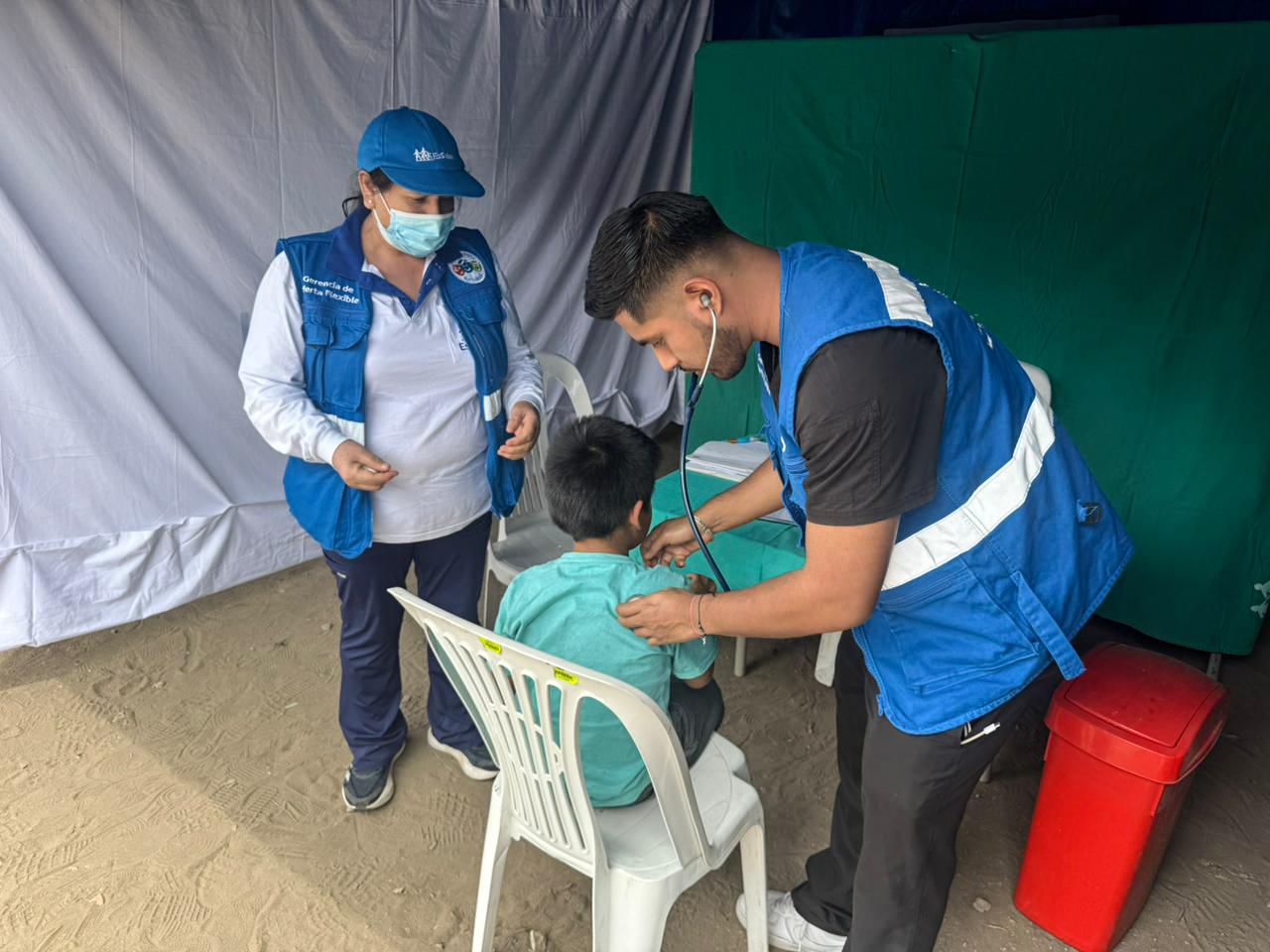 SE RECOGIERON MAS DE 6 TONELADAS EN LA PLAYA MARQUEZ DEL CALLAO, UNA DE LAS MÁS CONTAMINADAS DEL PERÚ.
