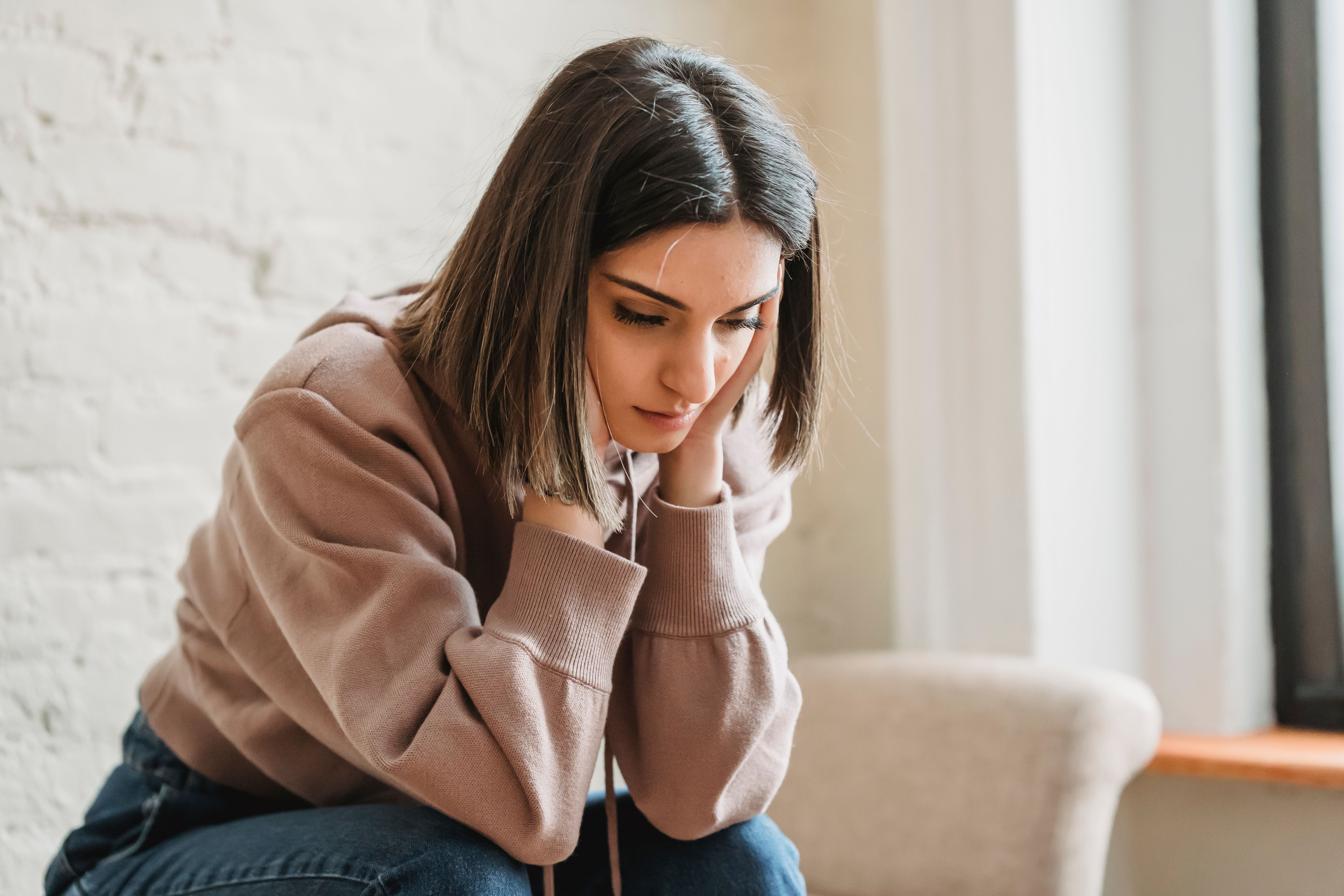 Prevención del suicidio: ¿qué señales pueden indicar que una persona está en riesgo?