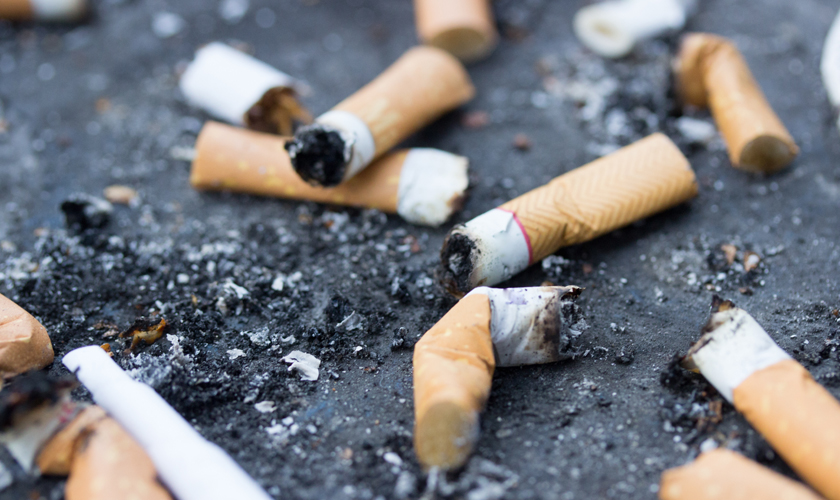 Colilla de cigarro tarda hasta 10 años en degradarse