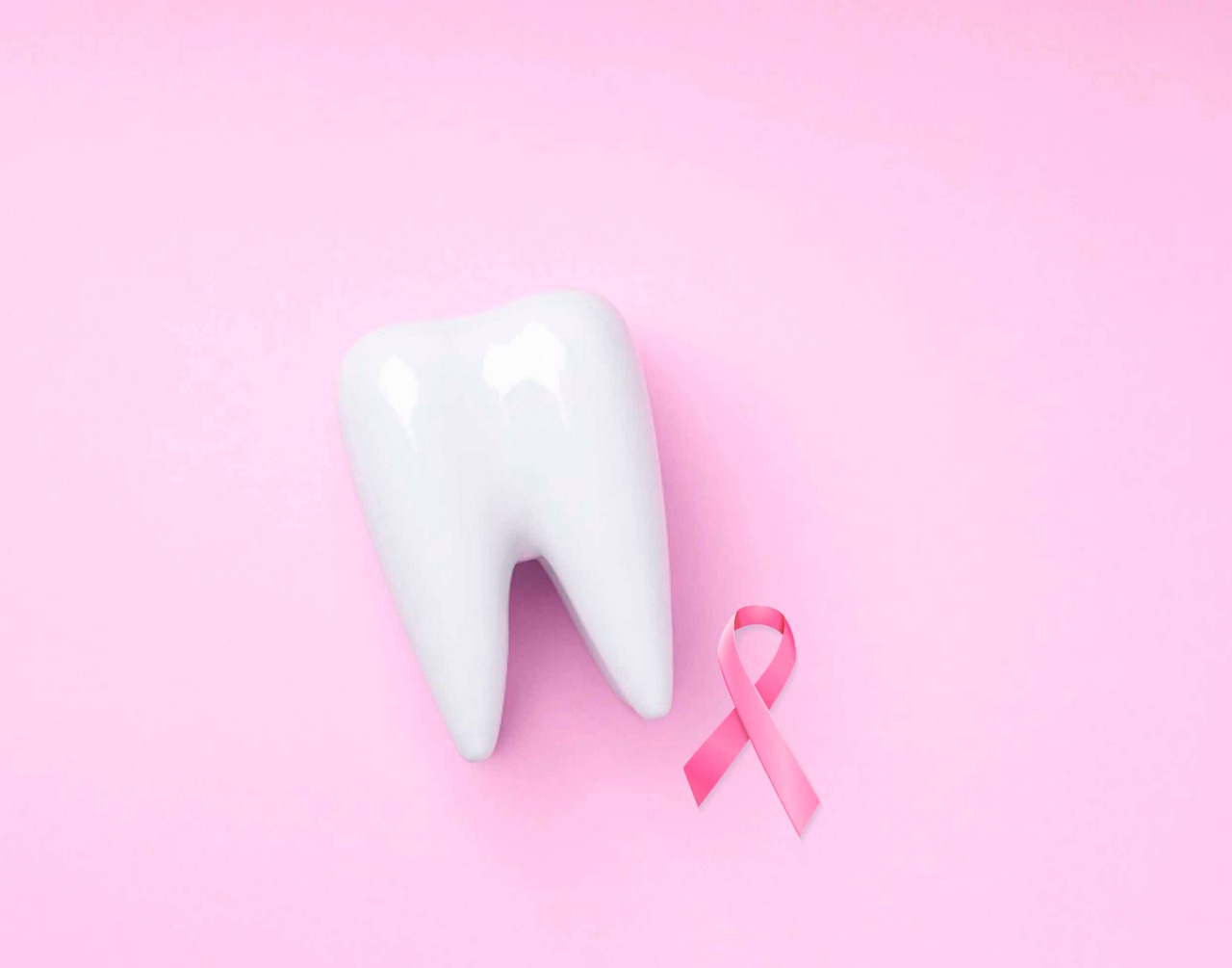 ¿Existe una relación entre el cáncer de mama y la salud bucal?