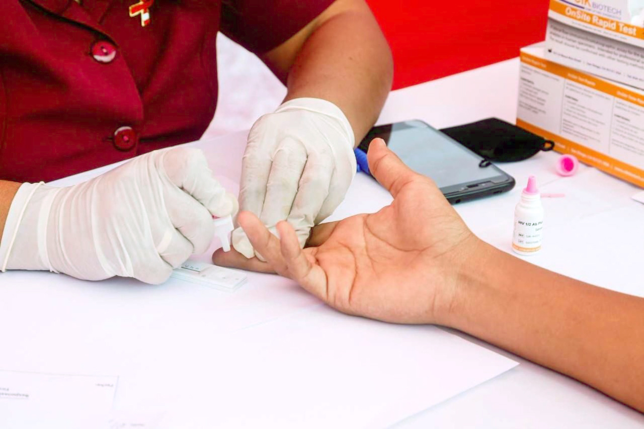 Más de medio millón de pruebas de detección de VIH financió el SIS este año