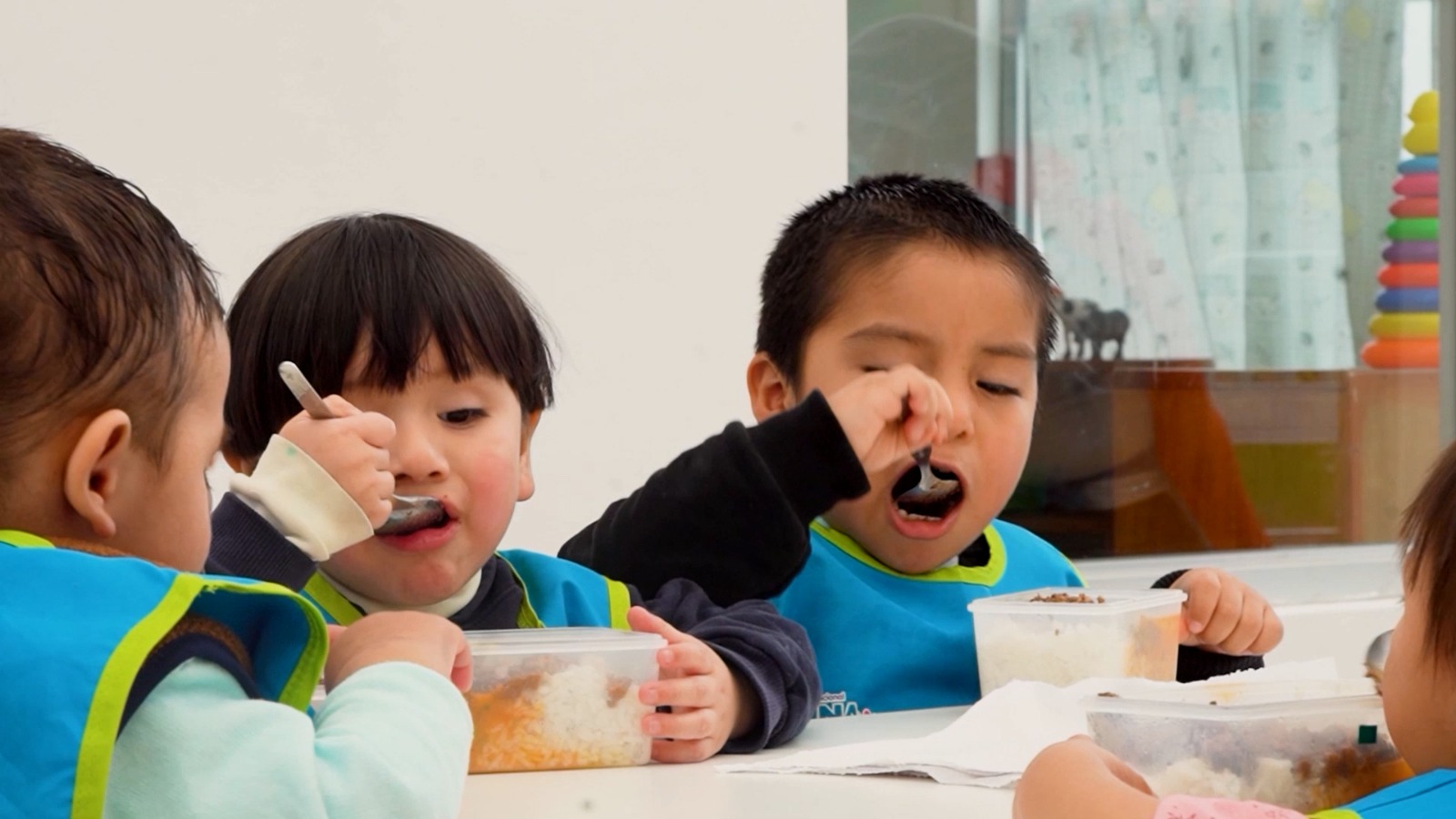 Cuna Más contribuye con una alimentación nutritiva y fortalece los hábitos saludables en los hogares de 281,145 usuarios menores de 36 meses