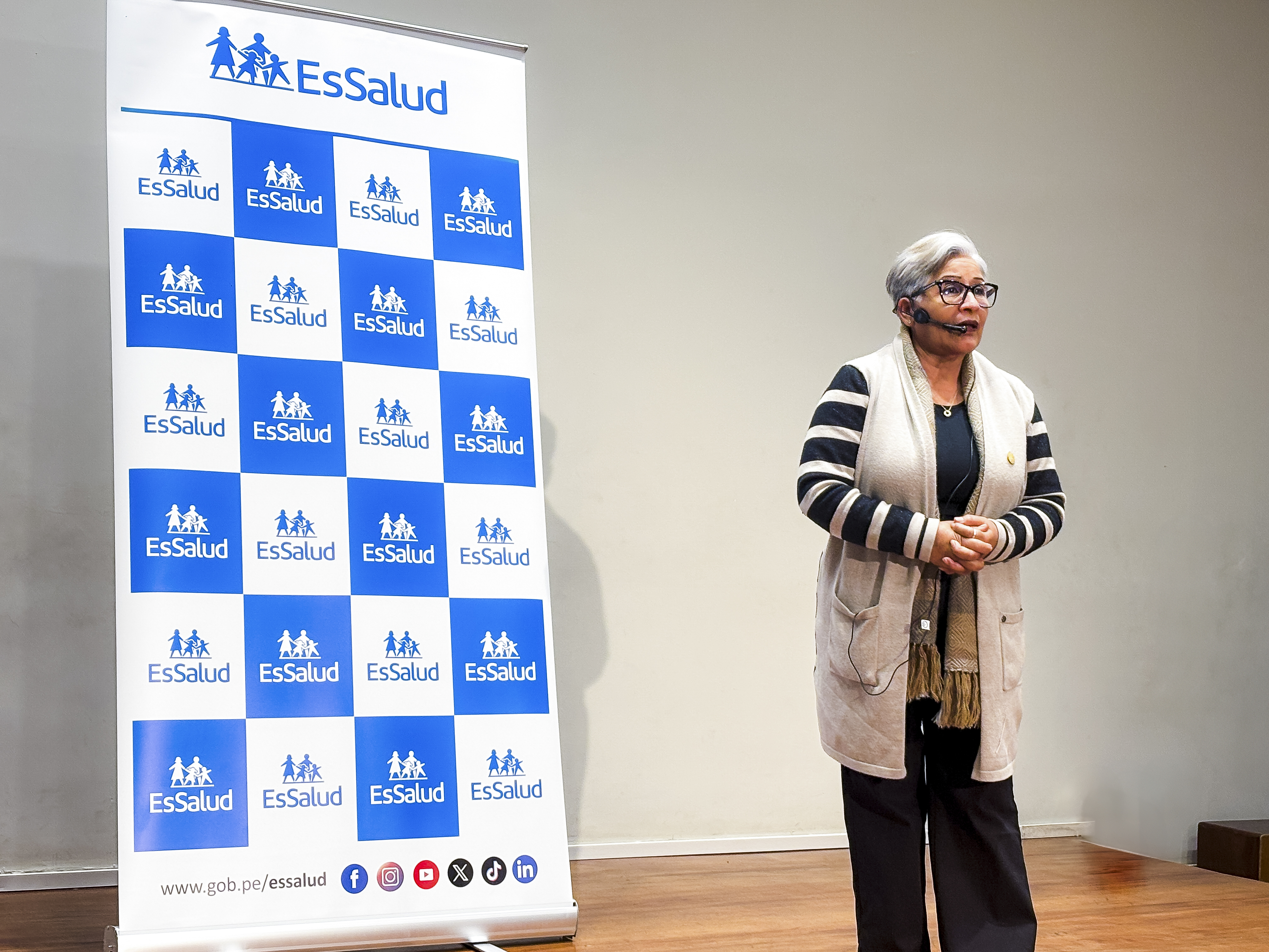 Cuentos del abuelo: Adultos mayores de EsSalud narran vivencias, anécdotas y relatos de vida a niños y jóvenes
