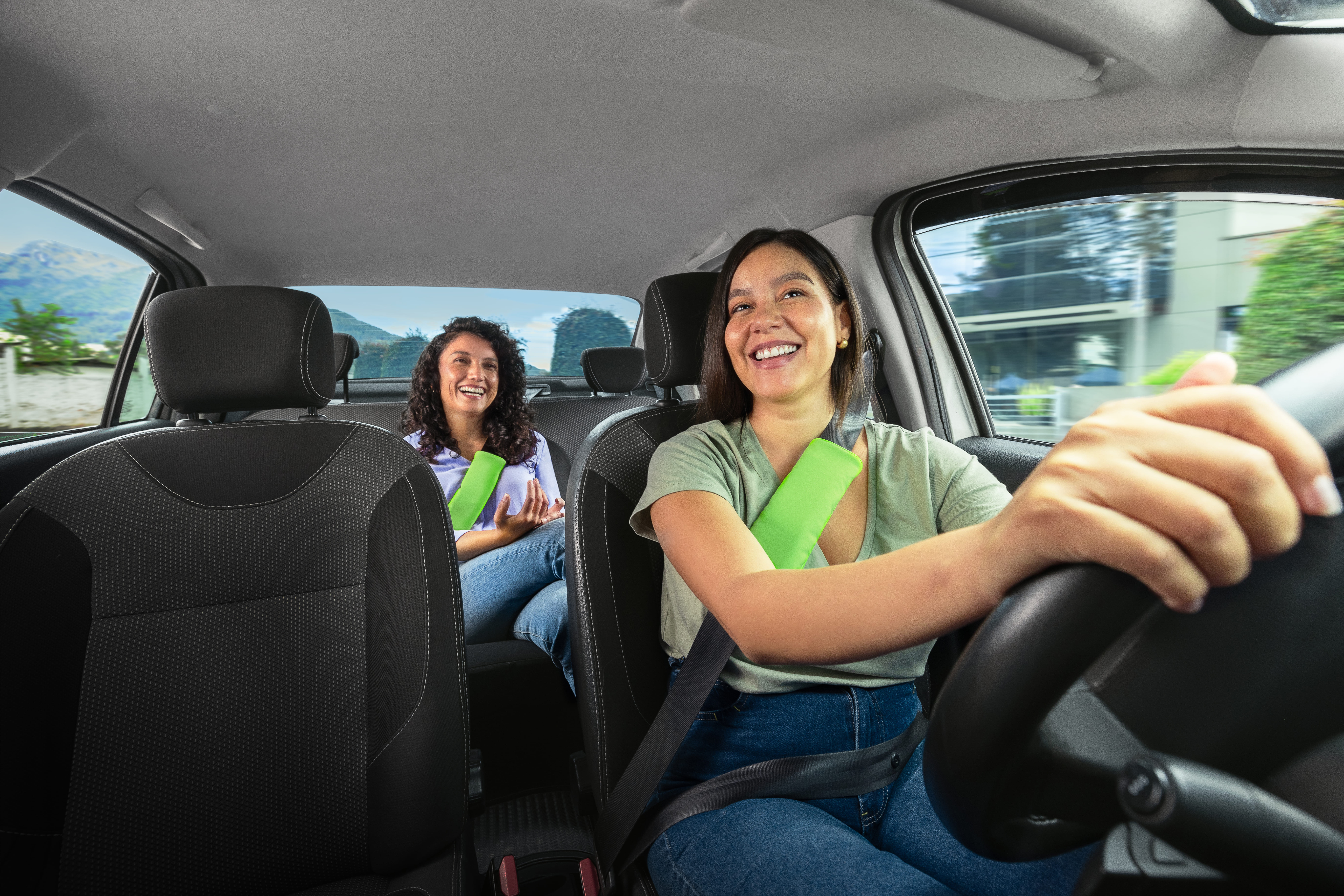 inDrive inicia convocatoria para segunda edición de su programa “Juntas llegamos más lejos”