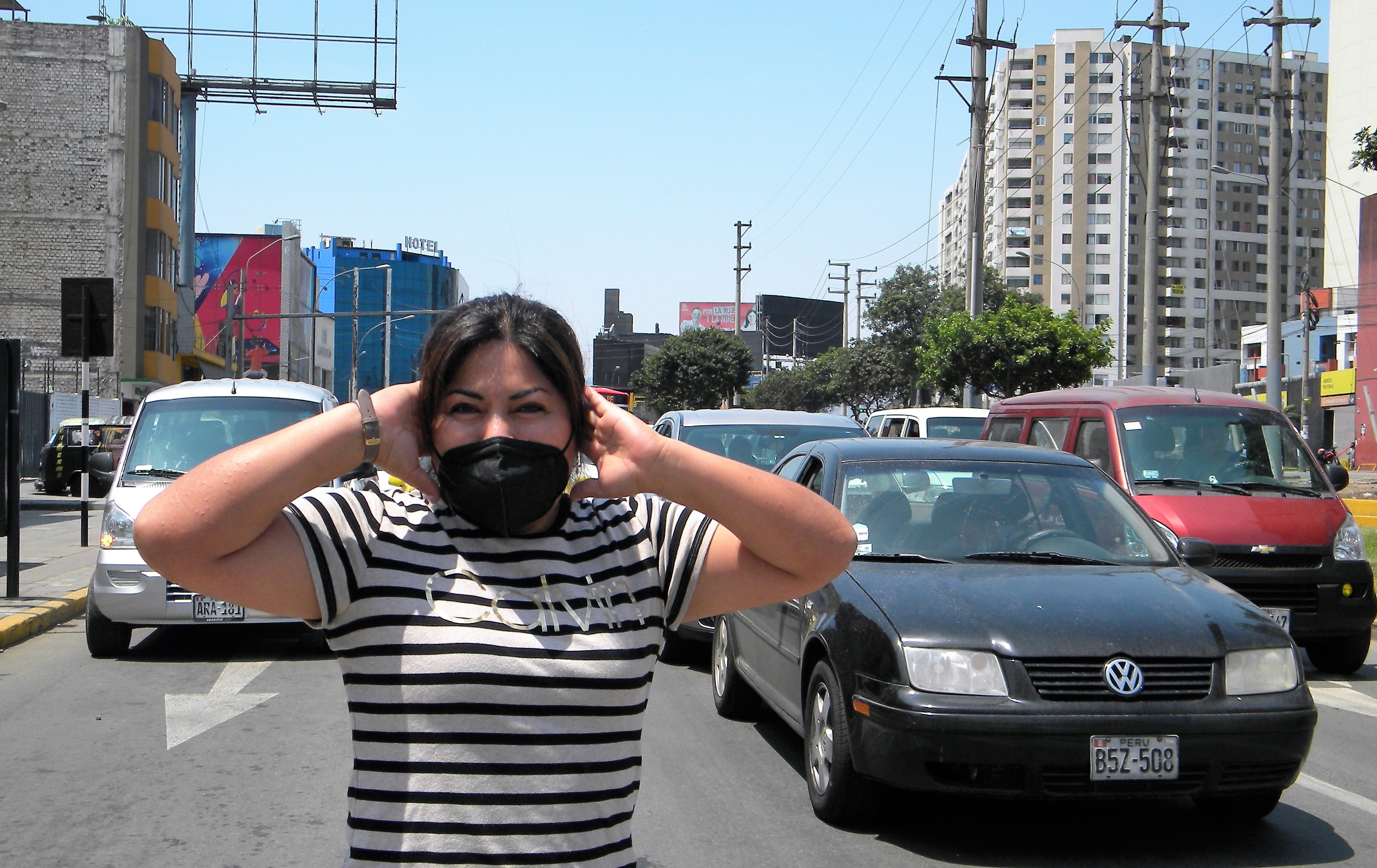 Advierten que el claxon de un autos acelera el envejecimiento del oído