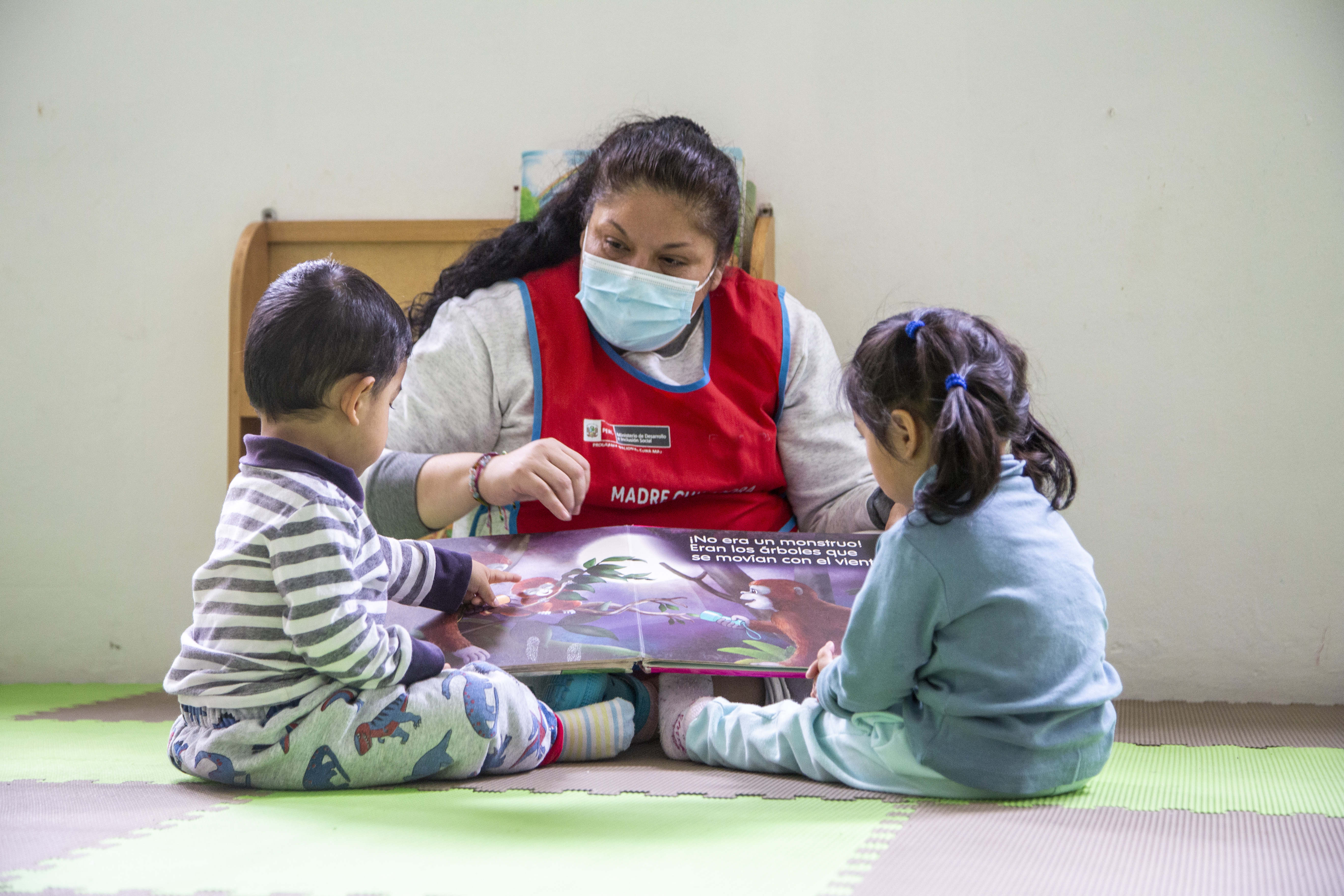 Cuna Más contribuye con el desarrollo infantil de niñas y niños en penales de Chorrillos mediante la capacitación de sus actoras comunales voluntarias