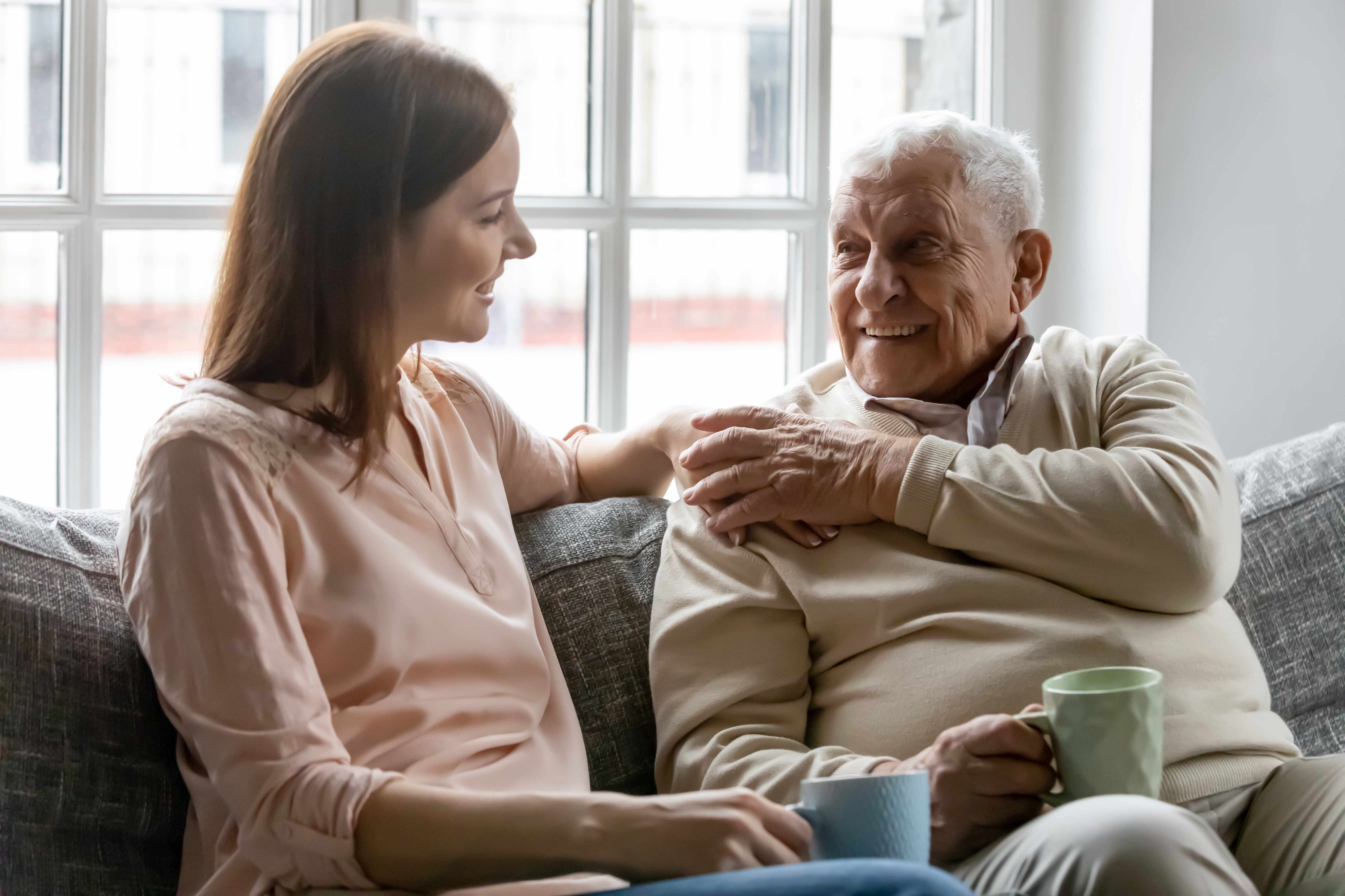 Cinco consejos para cuidar de los abuelitos en casa