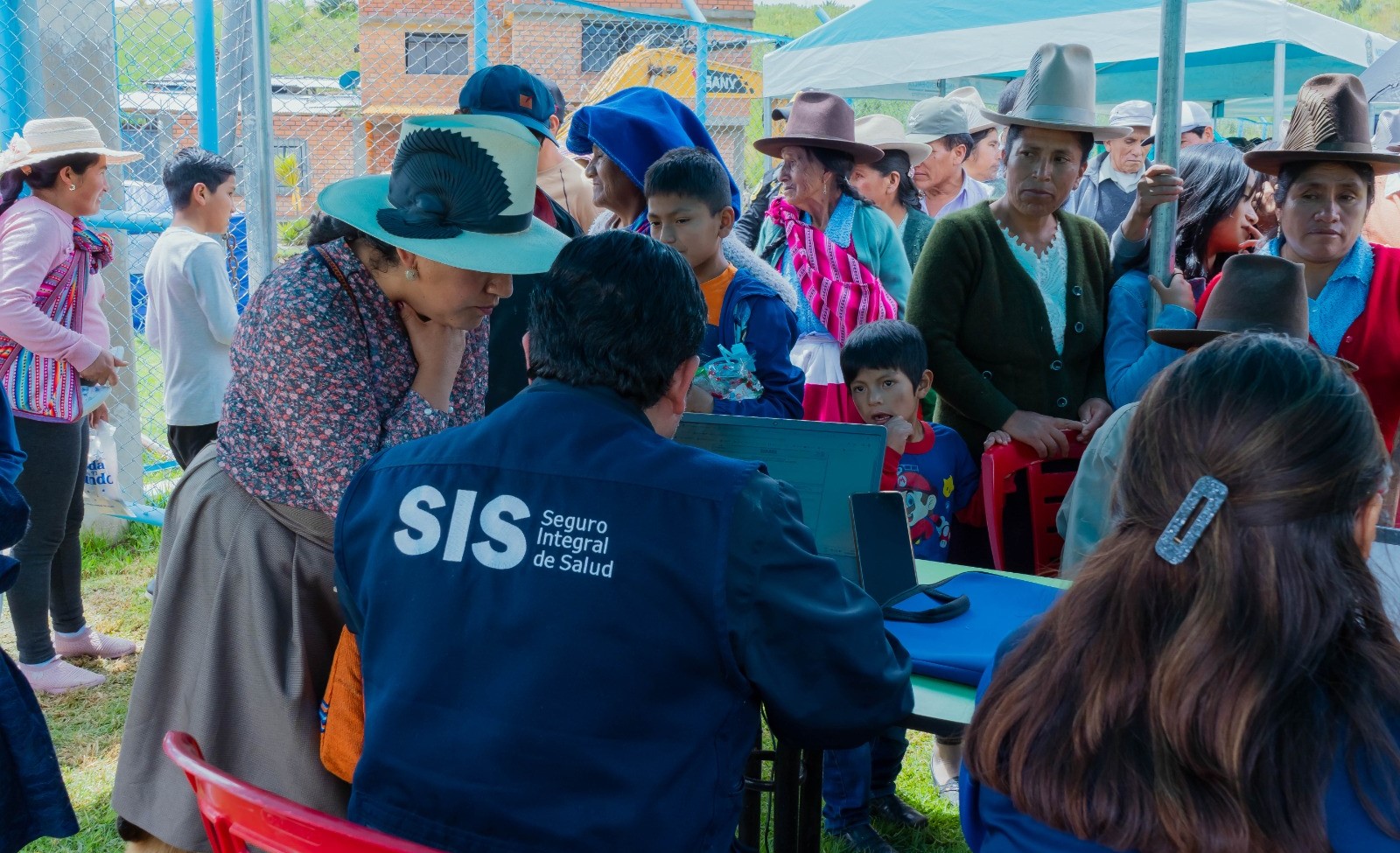SIS continúa sus campañas itinerantes y visitó 407 comunidades amazónicas, altoandinas y afroperuanas