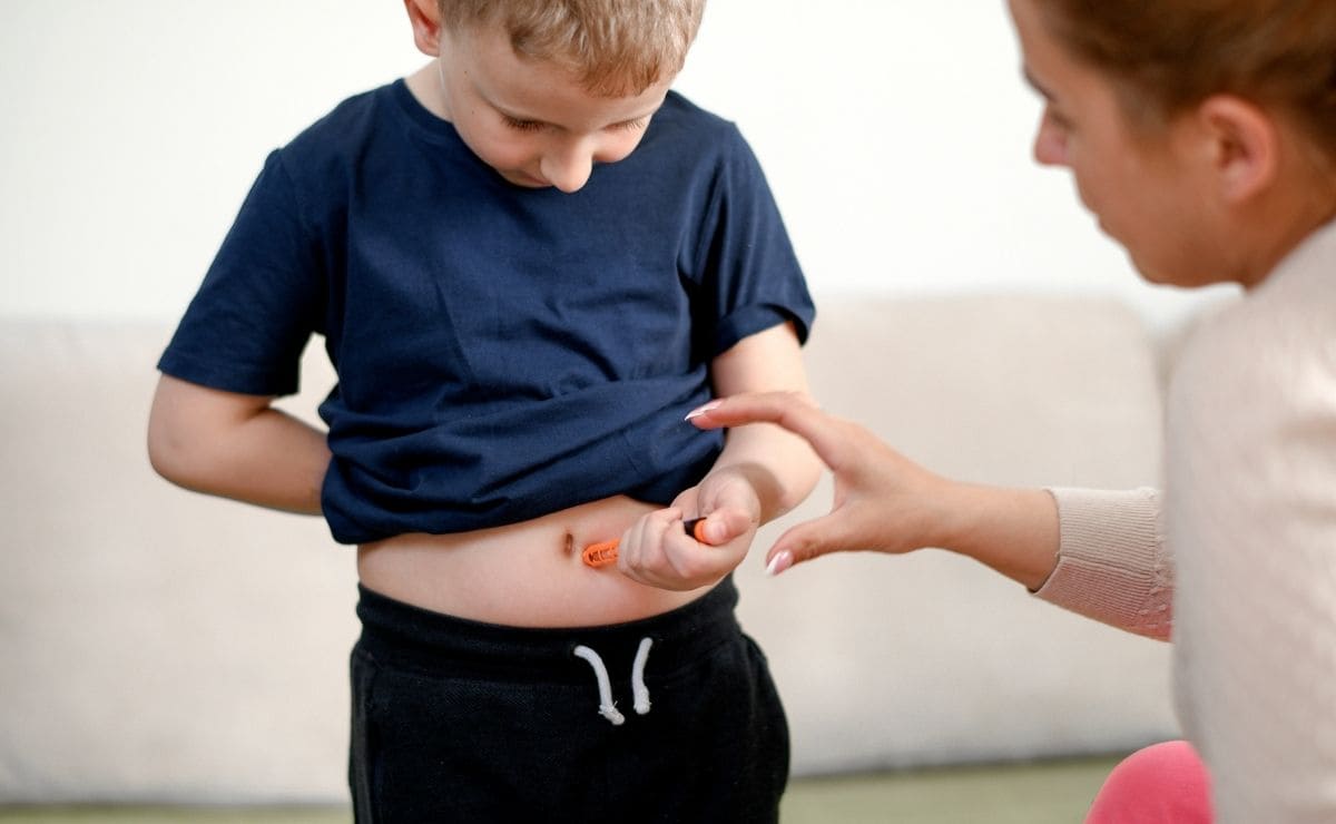 El cuidado de la diabetes tipo 1 en niños y adolescentes puede complicarse después de contraer COVID19