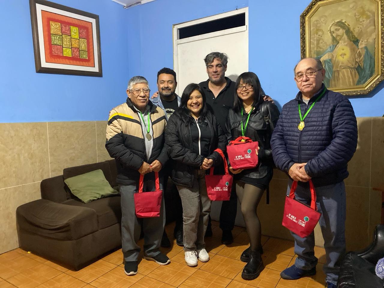 Asociación Un Día de Esperanza celebra 24 años transformando la vida de niñas y niños en el Callao con una cena benéfica cargada de arte y solidaridad