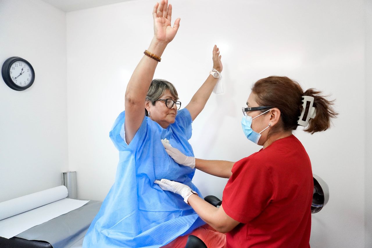 Mujeres con cáncer de mama podrán acceder a prueba inmunohistoquímica de forma gratuita