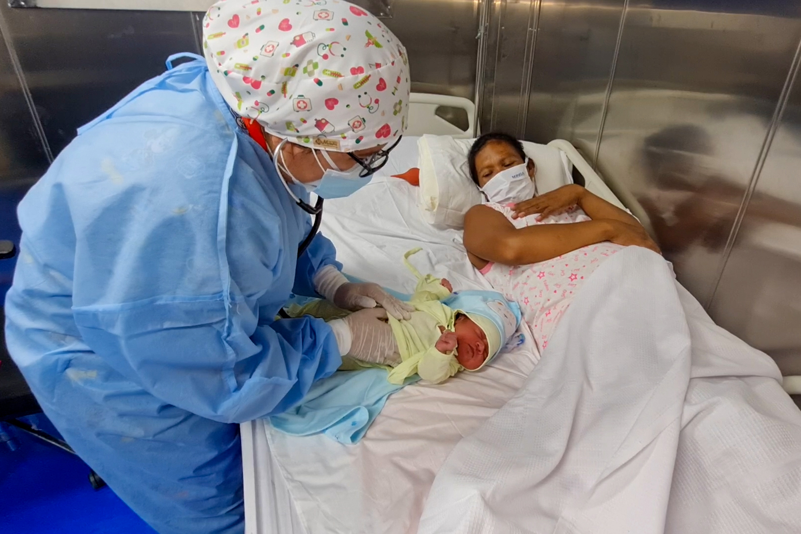 Loreto: Bella bebé nace sin complicaciones en la PIAS Río Yavarí que se convierte por primera vez en sala de partos