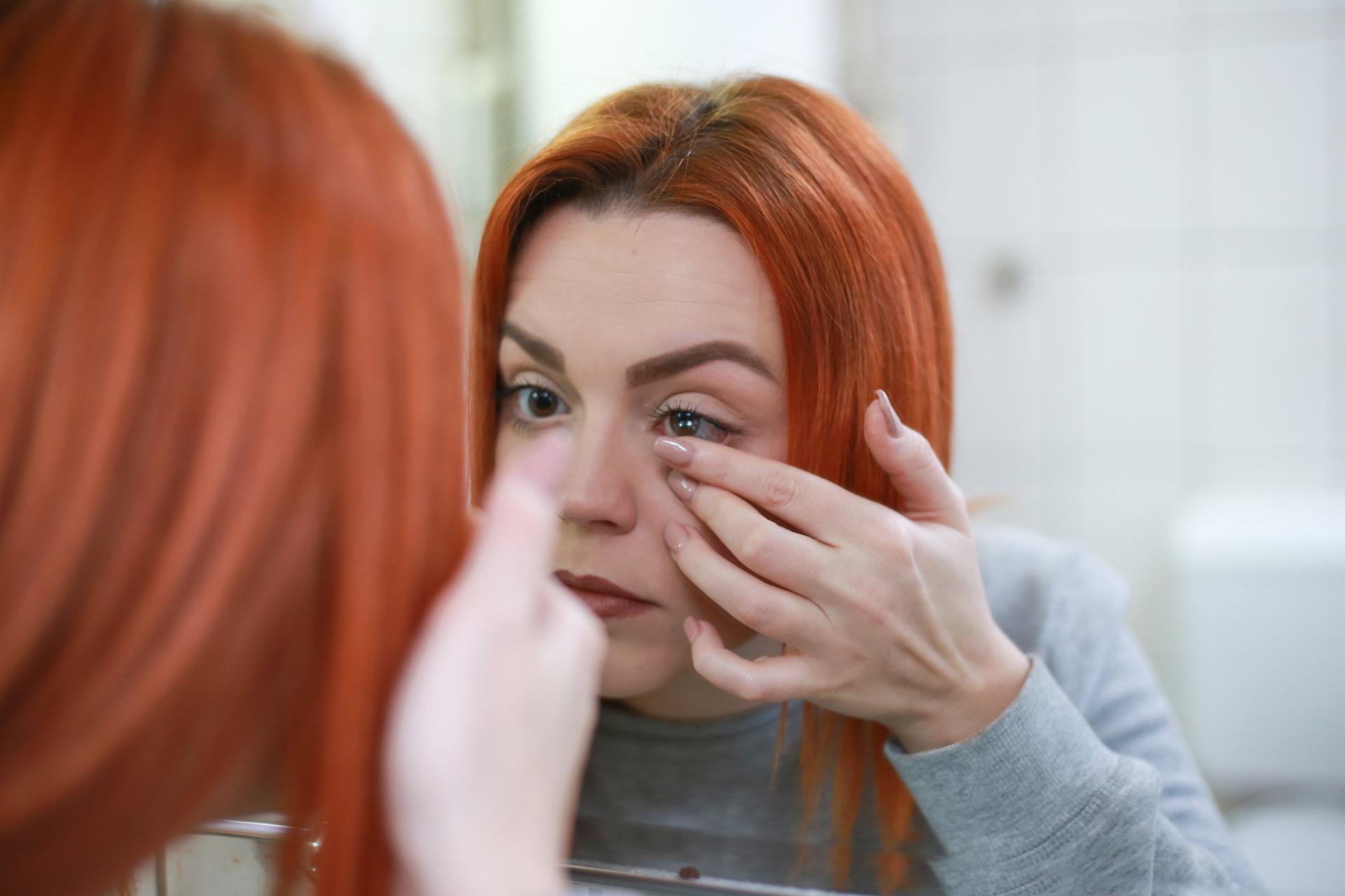 ¿Qué debes saber antes de usar lentes de contacto?